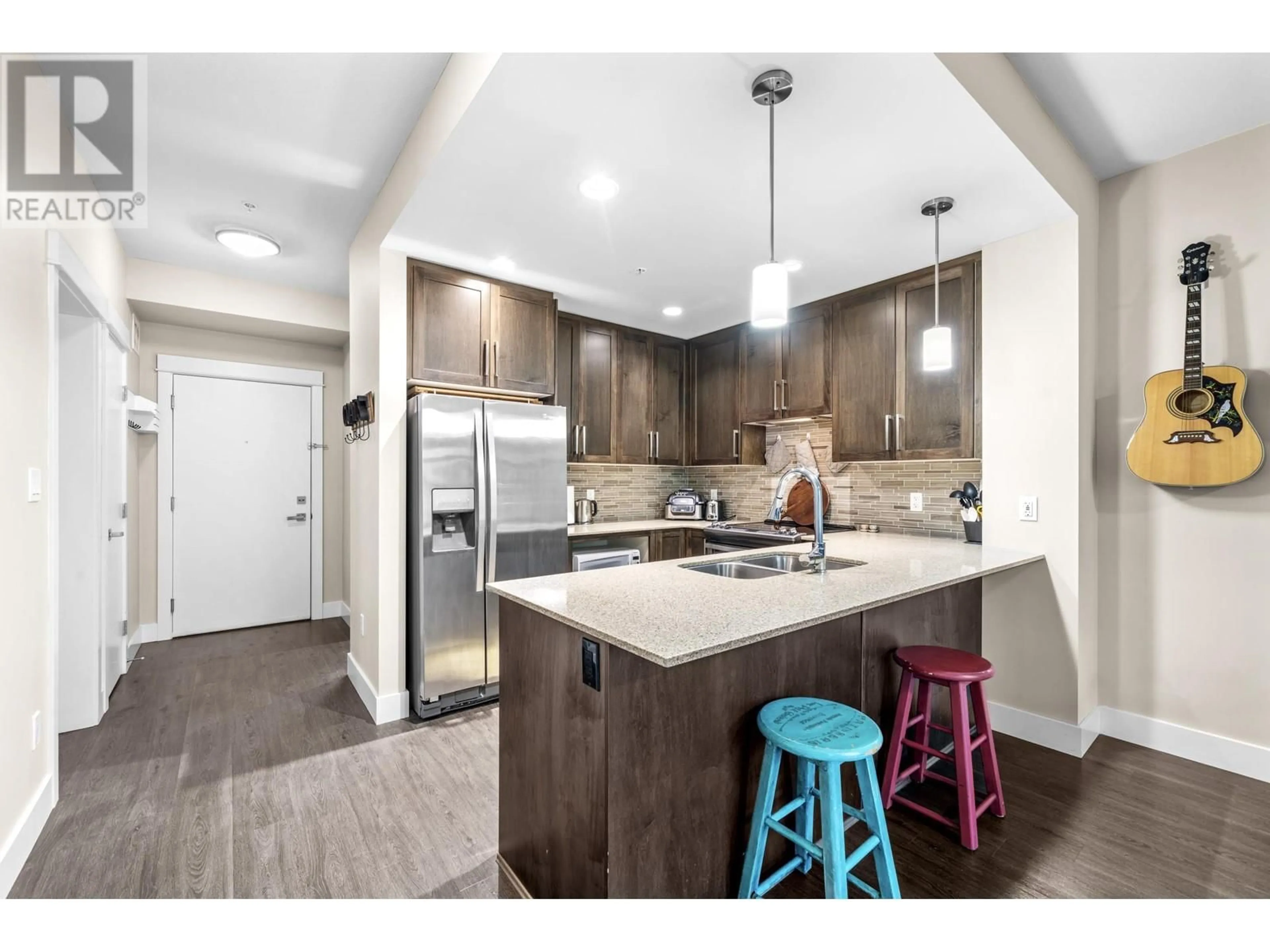 Open concept kitchen, unknown for 407 - 2465 WILSON AVENUE, Port Coquitlam British Columbia V3C0E6