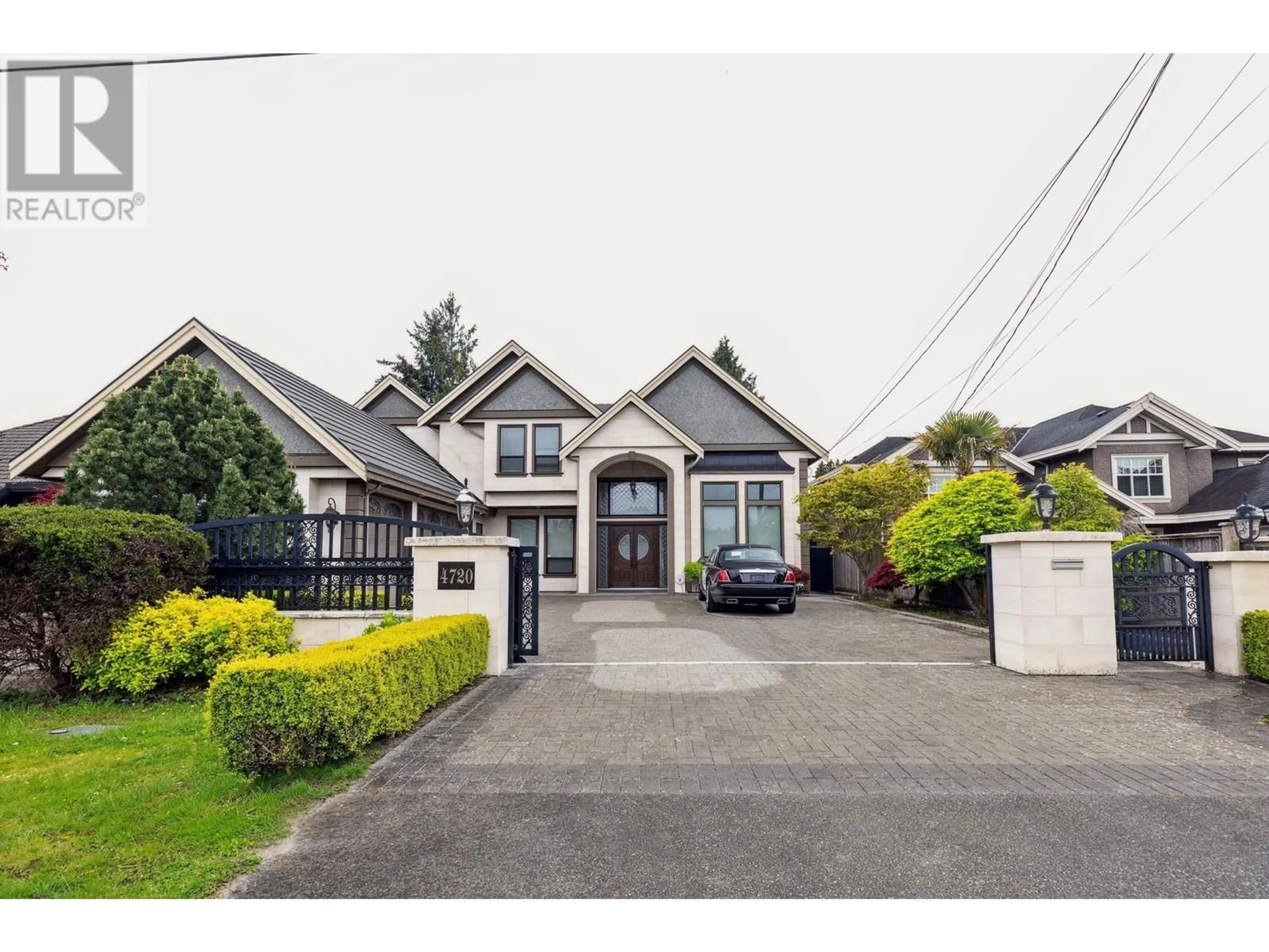 Home with vinyl exterior material, street for 4720 WEBSTER ROAD, Richmond British Columbia V7C1L3