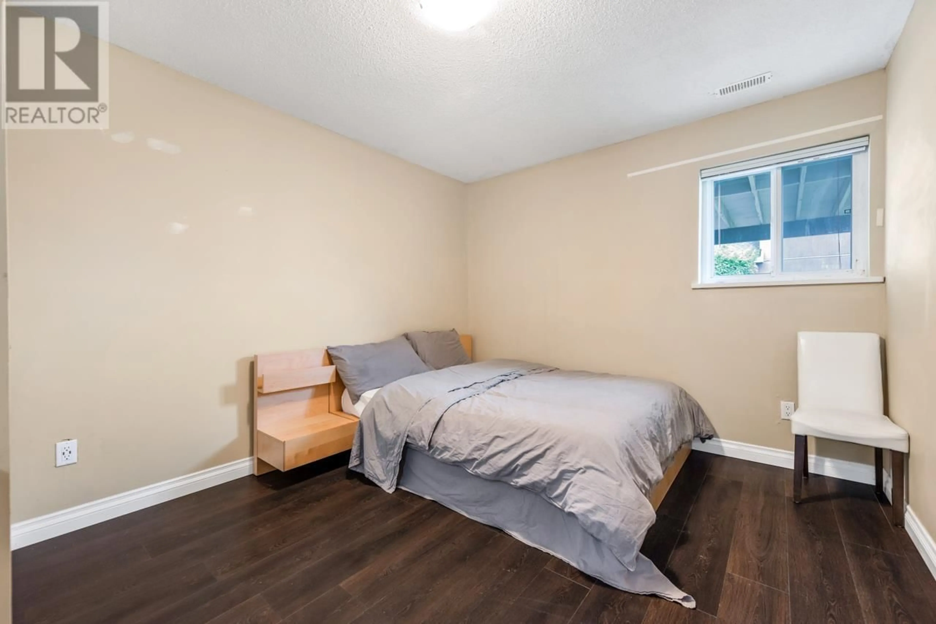 A pic of a room for 8711 NO. 5 ROAD, Richmond British Columbia V6Y2V5