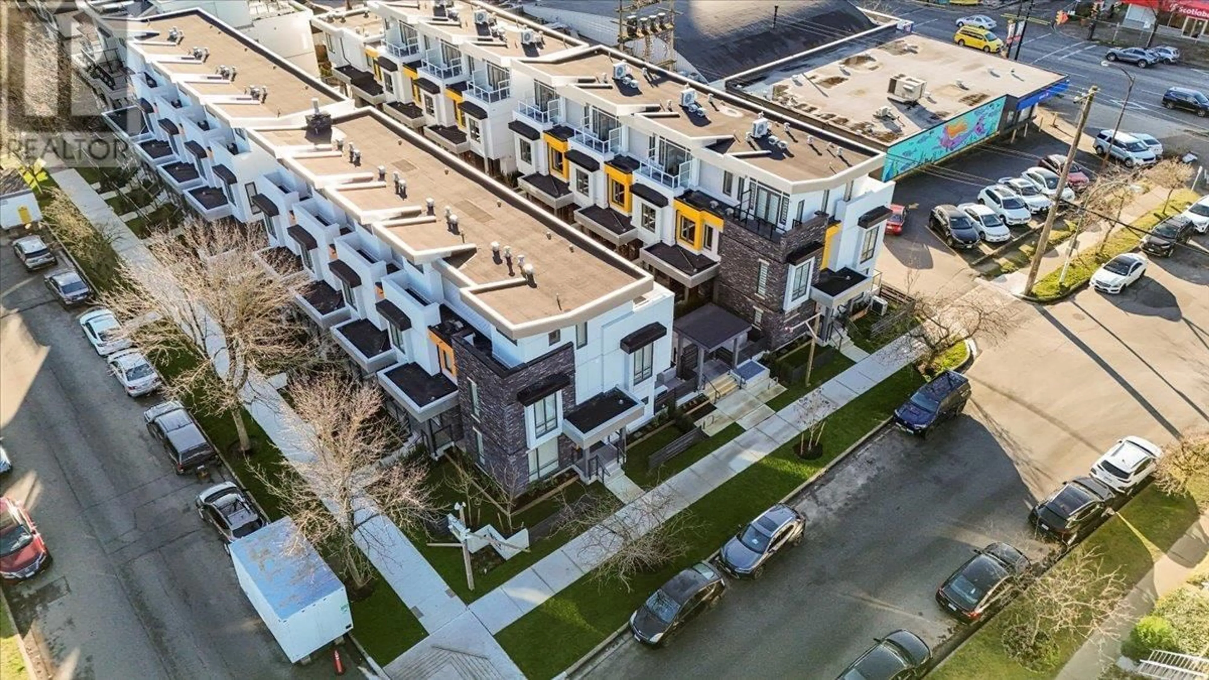 A pic from outside/outdoor area/front of a property/back of a property/a pic from drone, city buildings view from balcony for 8319 FRENCH STREET, Vancouver British Columbia V6P4W3