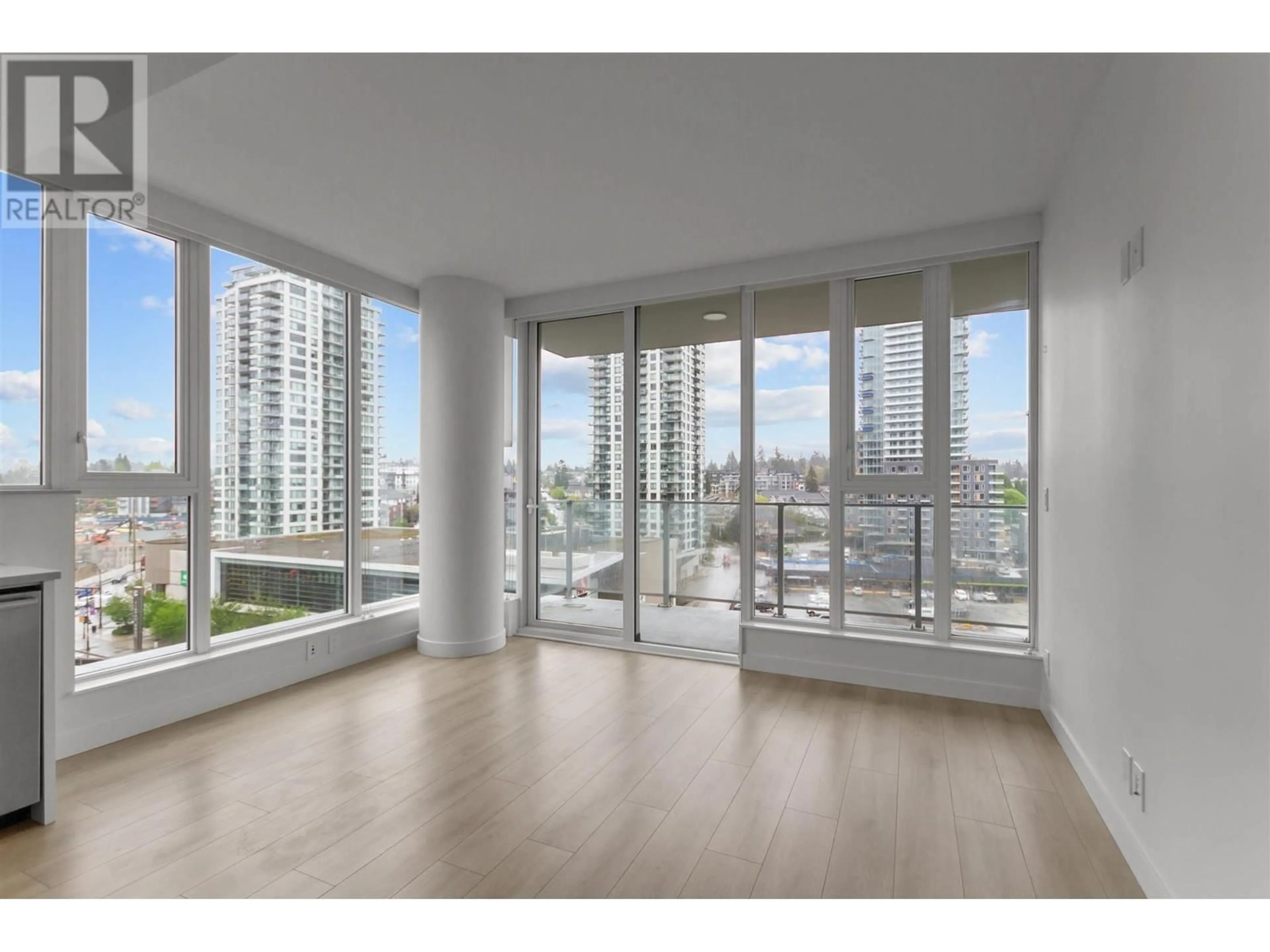 A pic of a room for 707 - 567 CLARKE ROAD, Coquitlam British Columbia V3J0K7
