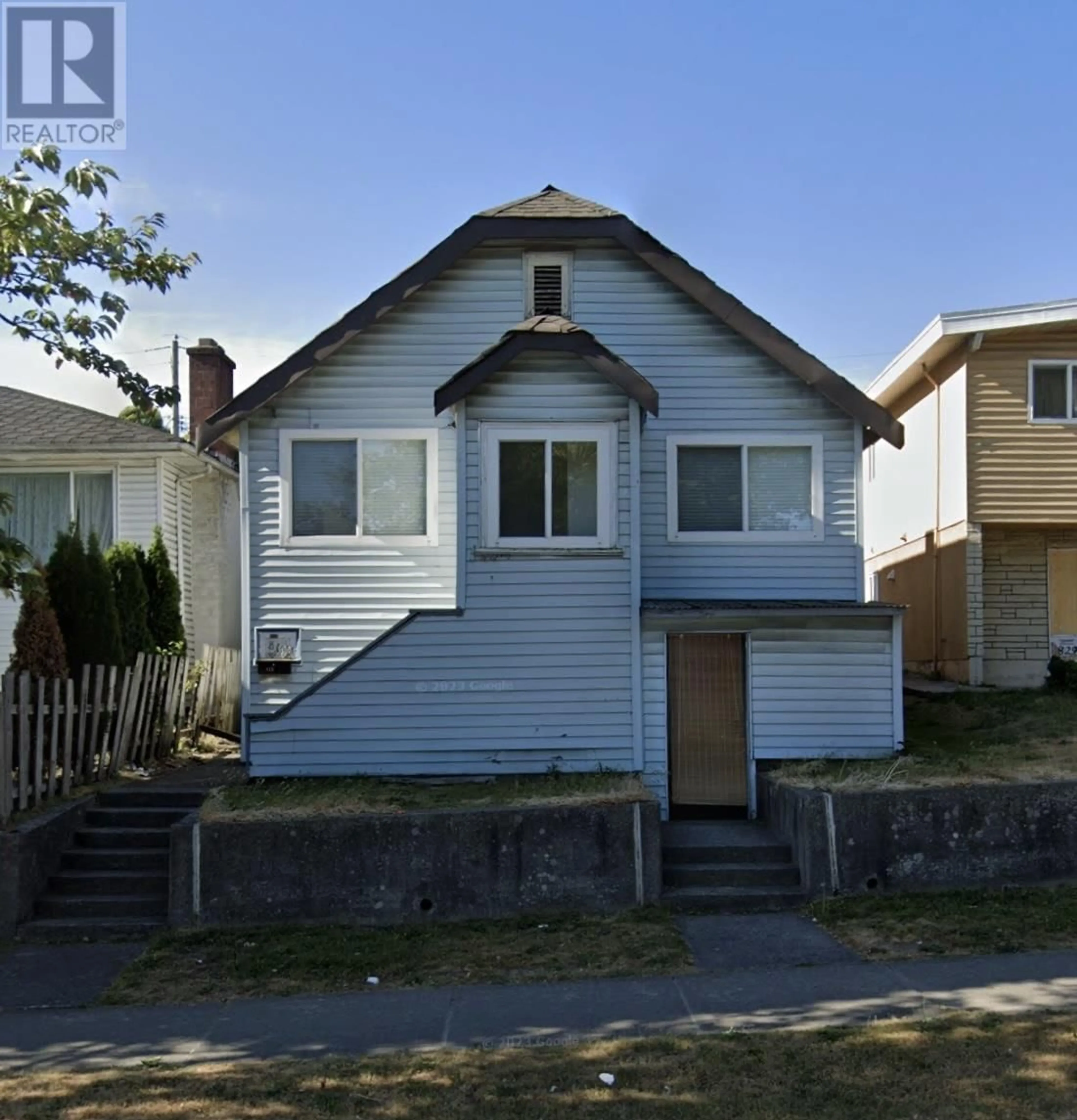 Unknown for 815 MARINE DRIVE, Vancouver British Columbia V5X2V2