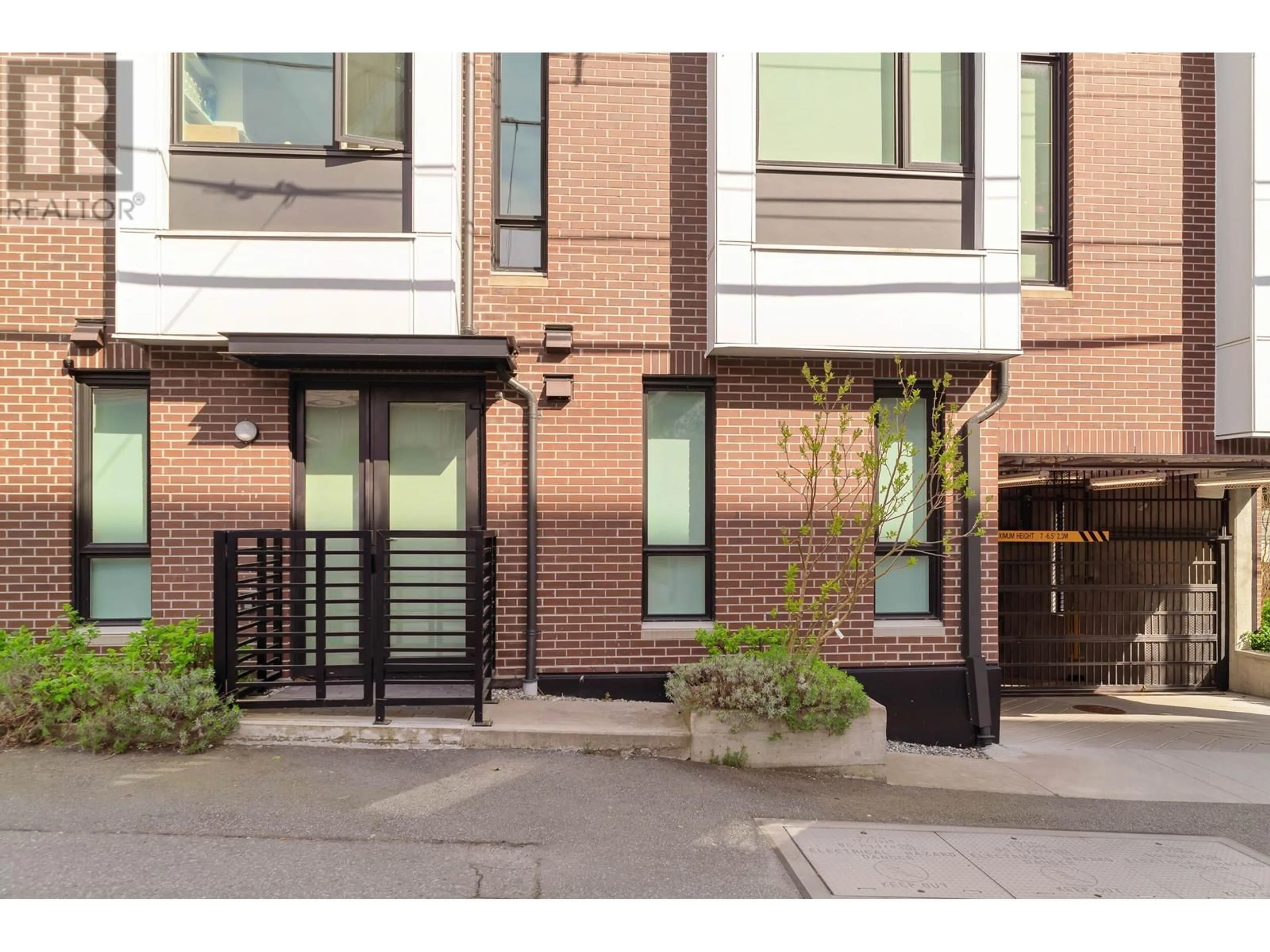Home with brick exterior material, street for 17 - 7619 YUKON STREET, Vancouver British Columbia V5X2Y4