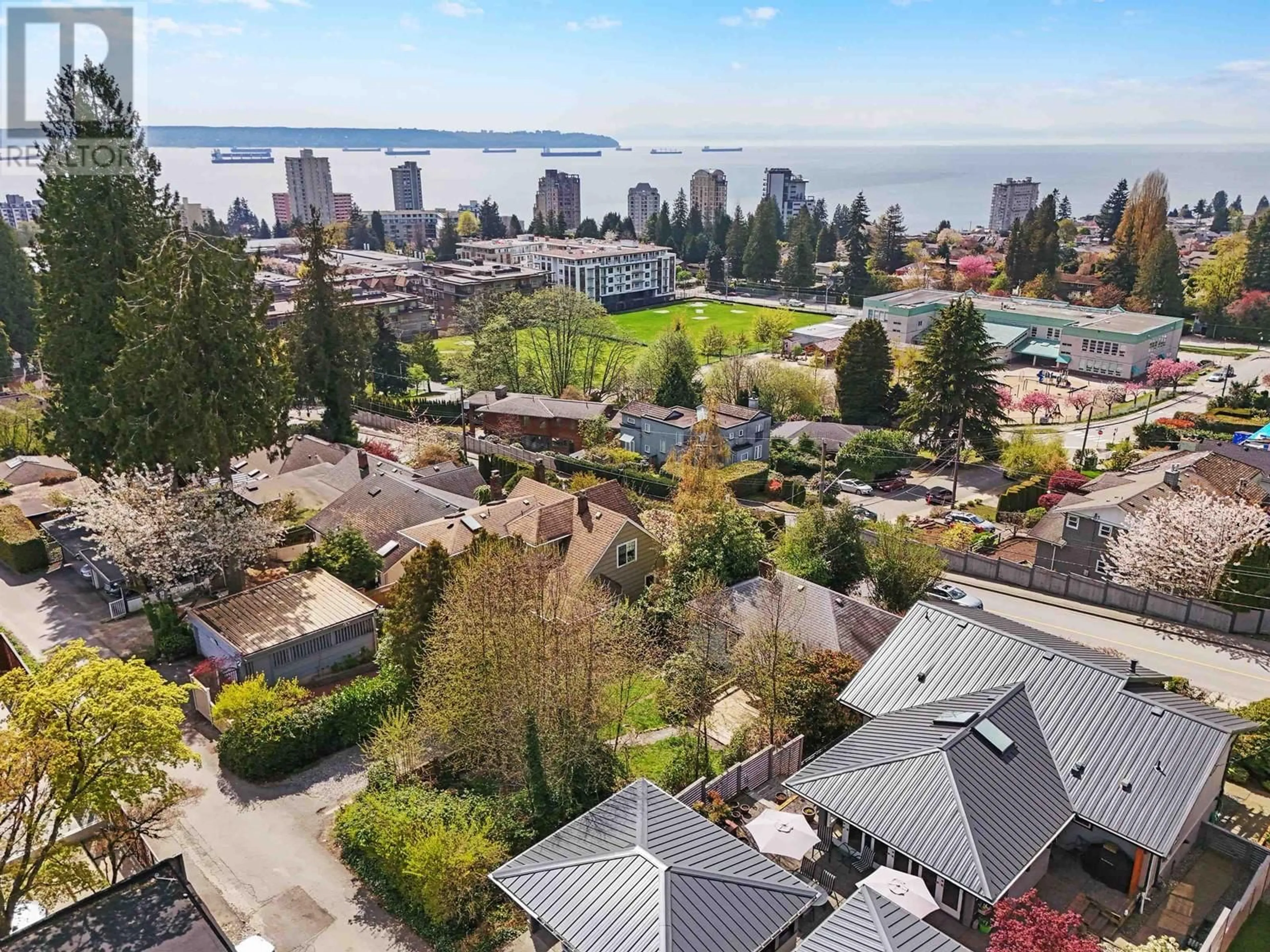 A pic from outside/outdoor area/front of a property/back of a property/a pic from drone, water/lake/river/ocean view for 1224 21ST STREET, West Vancouver British Columbia V7V4B1