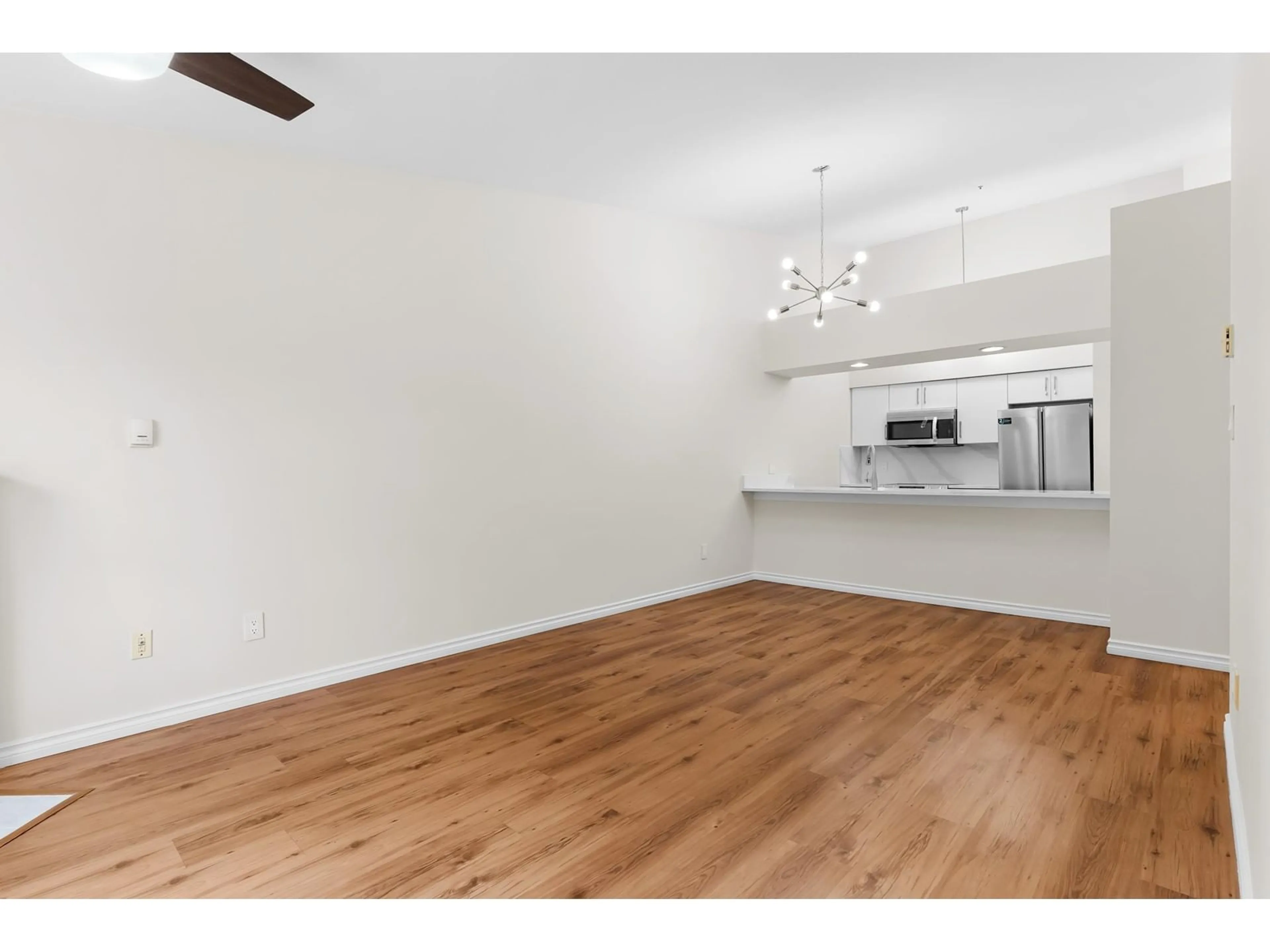 A pic of a room for 307 - 12739 72, Surrey British Columbia V3W2M7