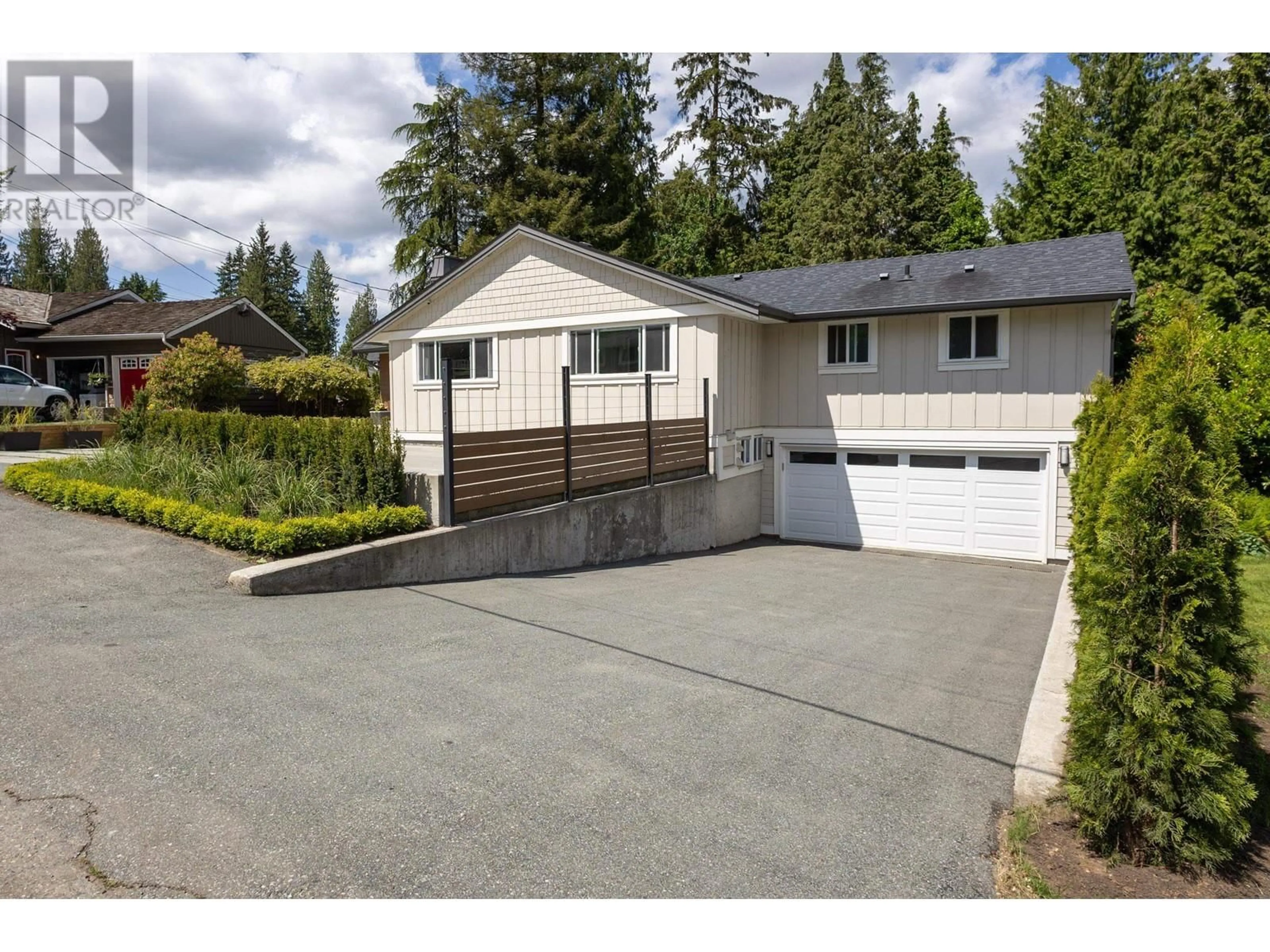 Home with vinyl exterior material, street for 1507 MARINE CRESCENT, Coquitlam British Columbia V3J5X4
