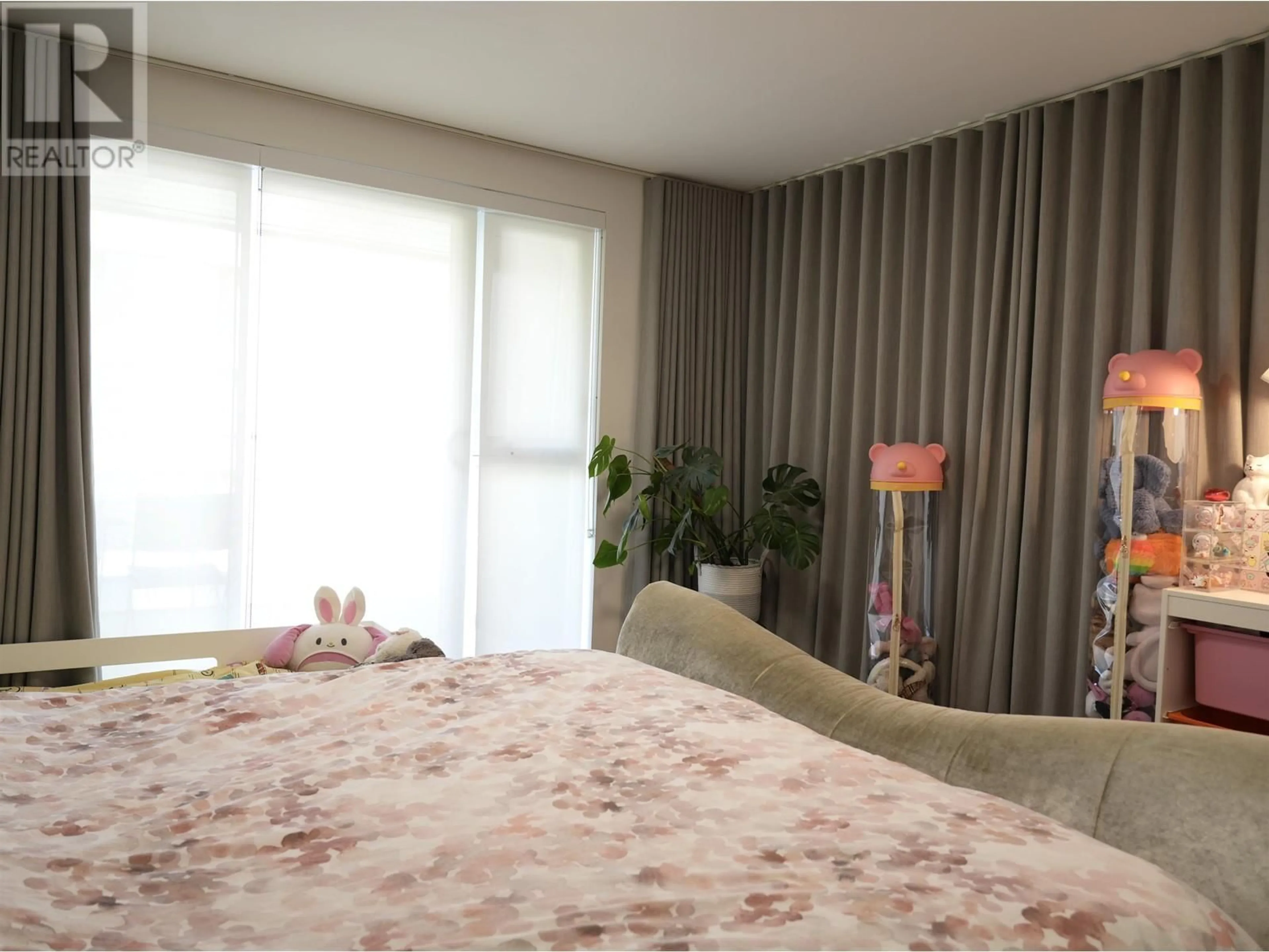 A pic of a room for 603 - 1571 57TH AVENUE, Vancouver British Columbia V6P0H7
