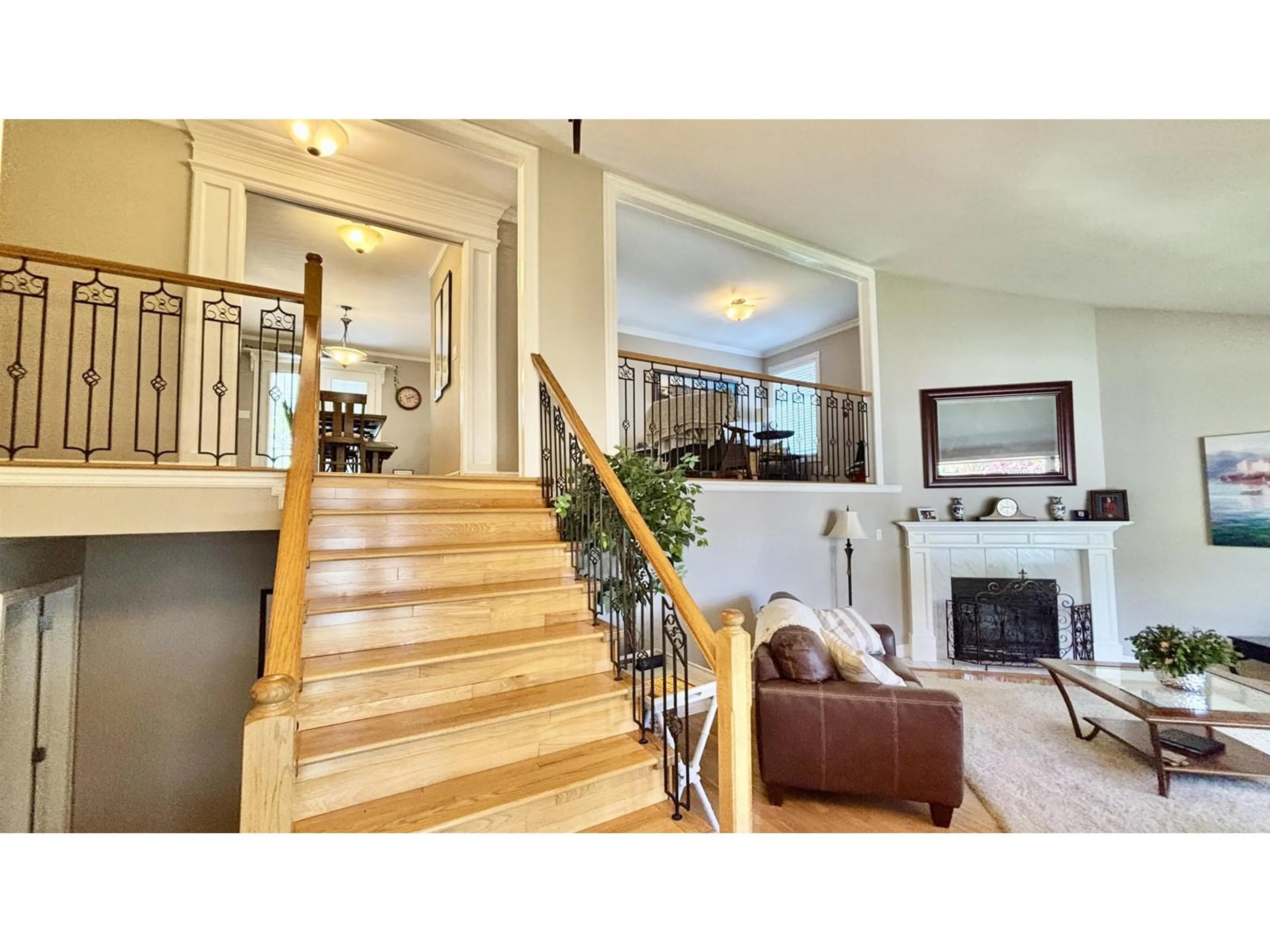 Indoor foyer for 20456 97A, Langley British Columbia V1M2K1