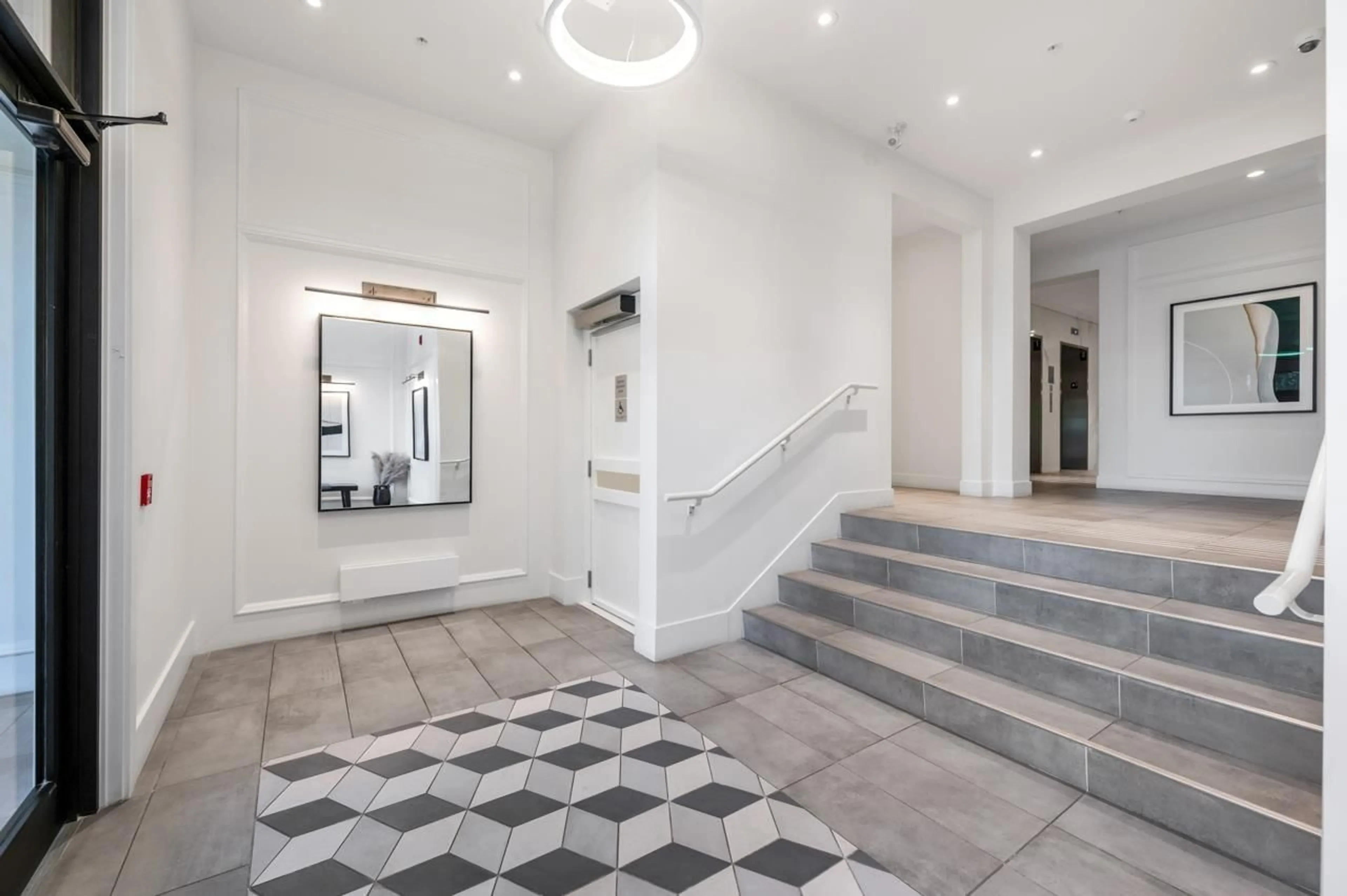 Indoor foyer for 205 - 13933 105, Surrey British Columbia V3T0R6