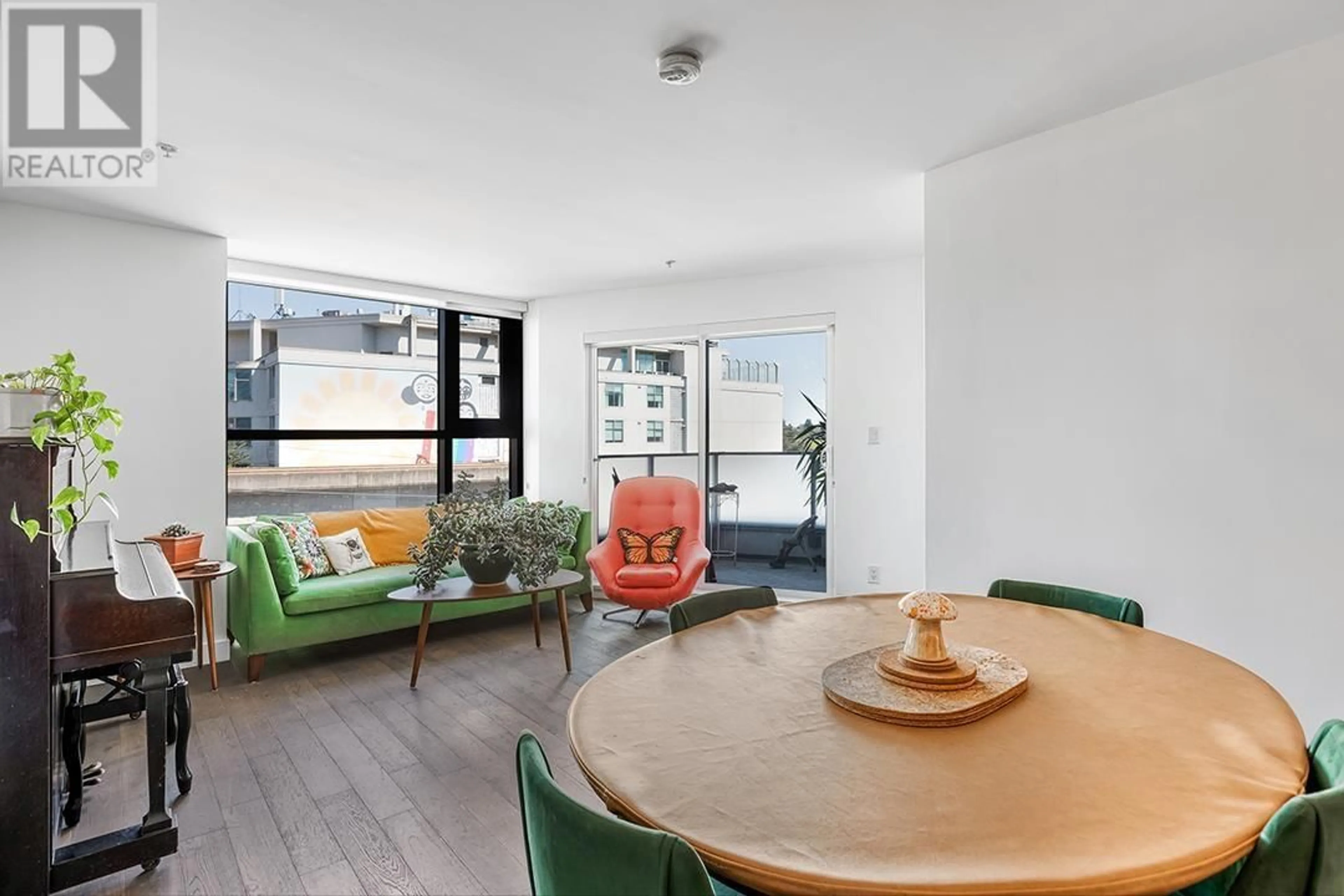 Living room with furniture, unknown for 309 - 3456 COMMERCIAL STREET, Vancouver British Columbia V5N4E9