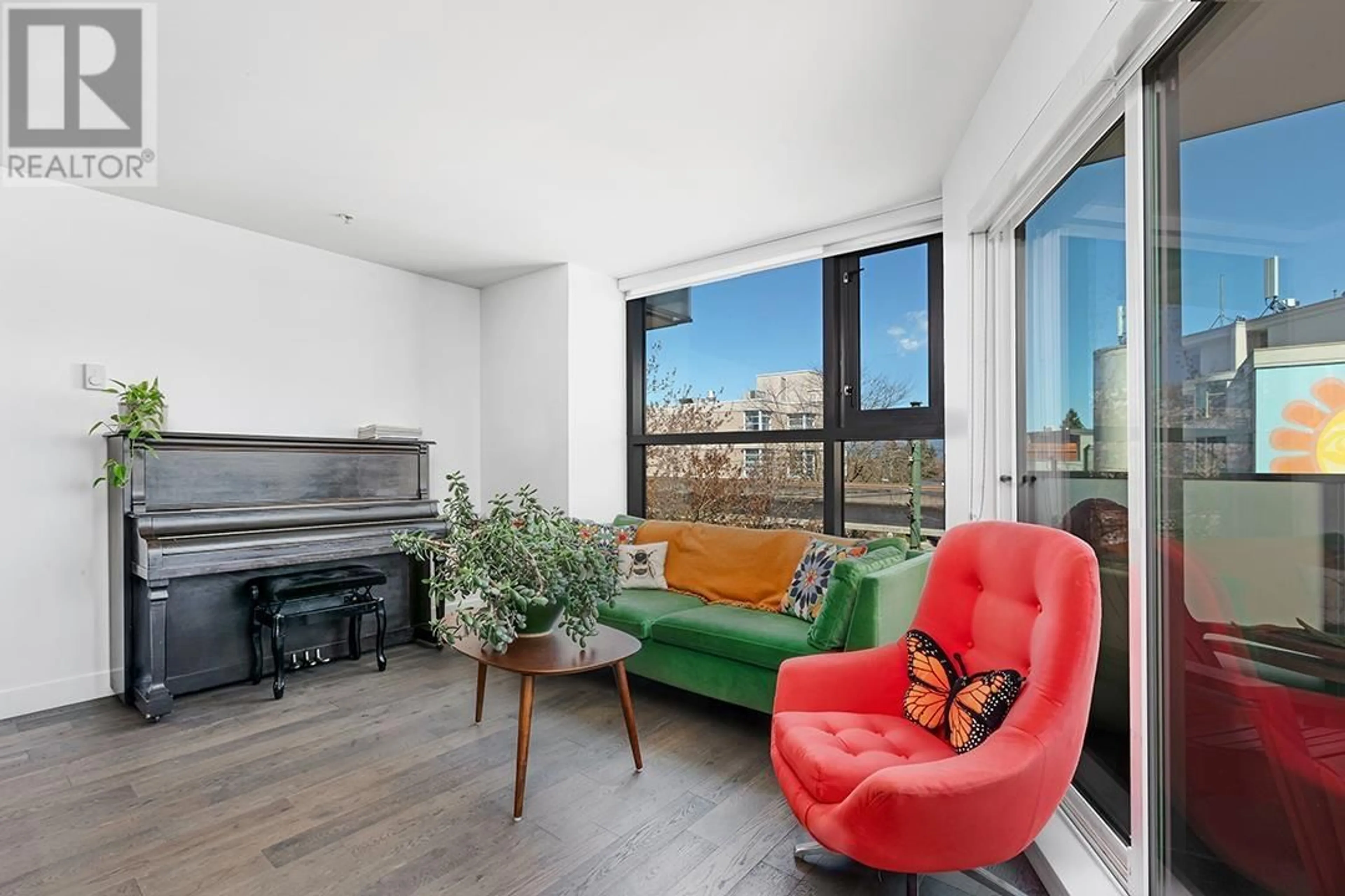 Living room with furniture, unknown for 309 - 3456 COMMERCIAL STREET, Vancouver British Columbia V5N4E9