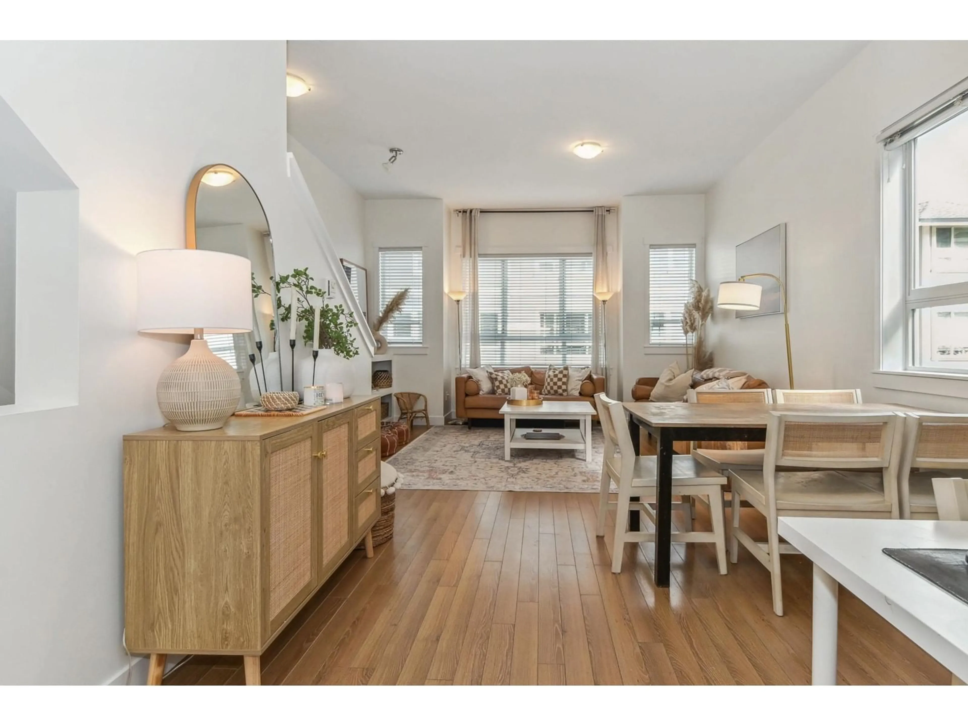 Living room with furniture, wood/laminate floor for 16 - 2955 156TH, Surrey British Columbia V3Z2W8
