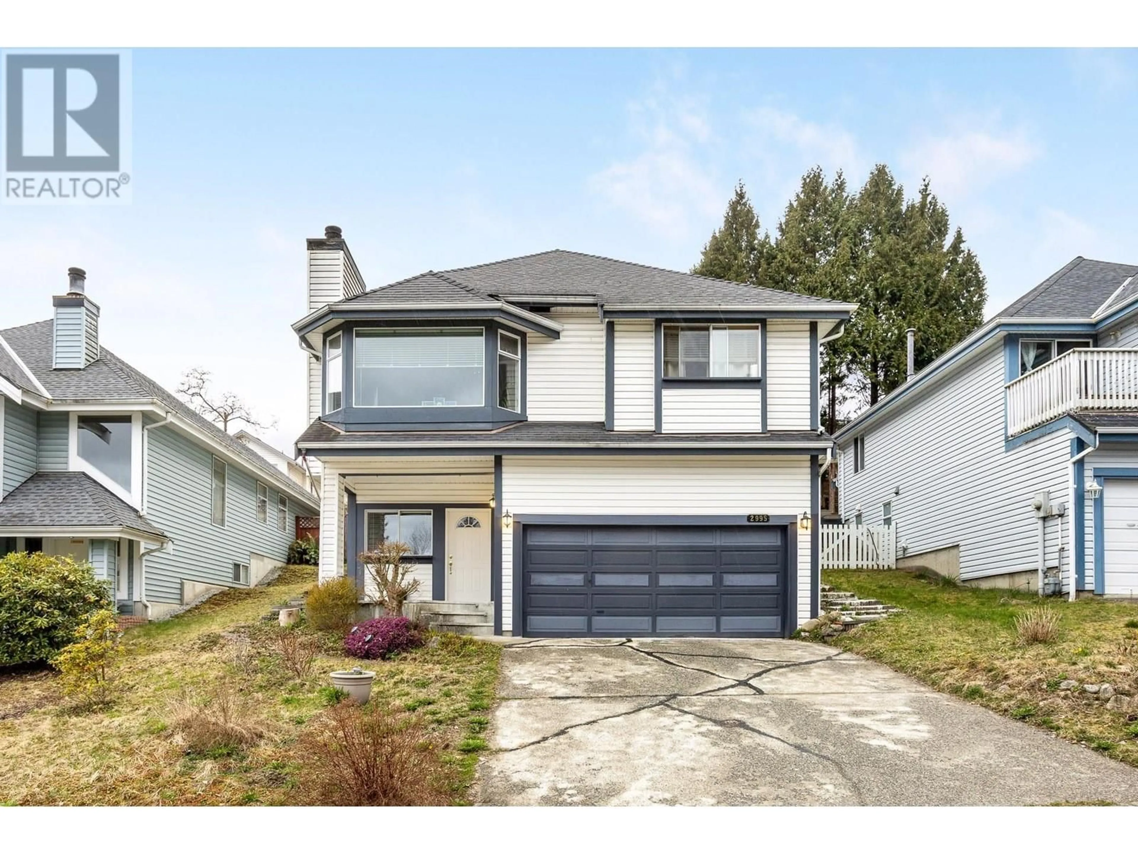 Home with vinyl exterior material, street for 2995 ALBION DRIVE, Coquitlam British Columbia V3B6W9