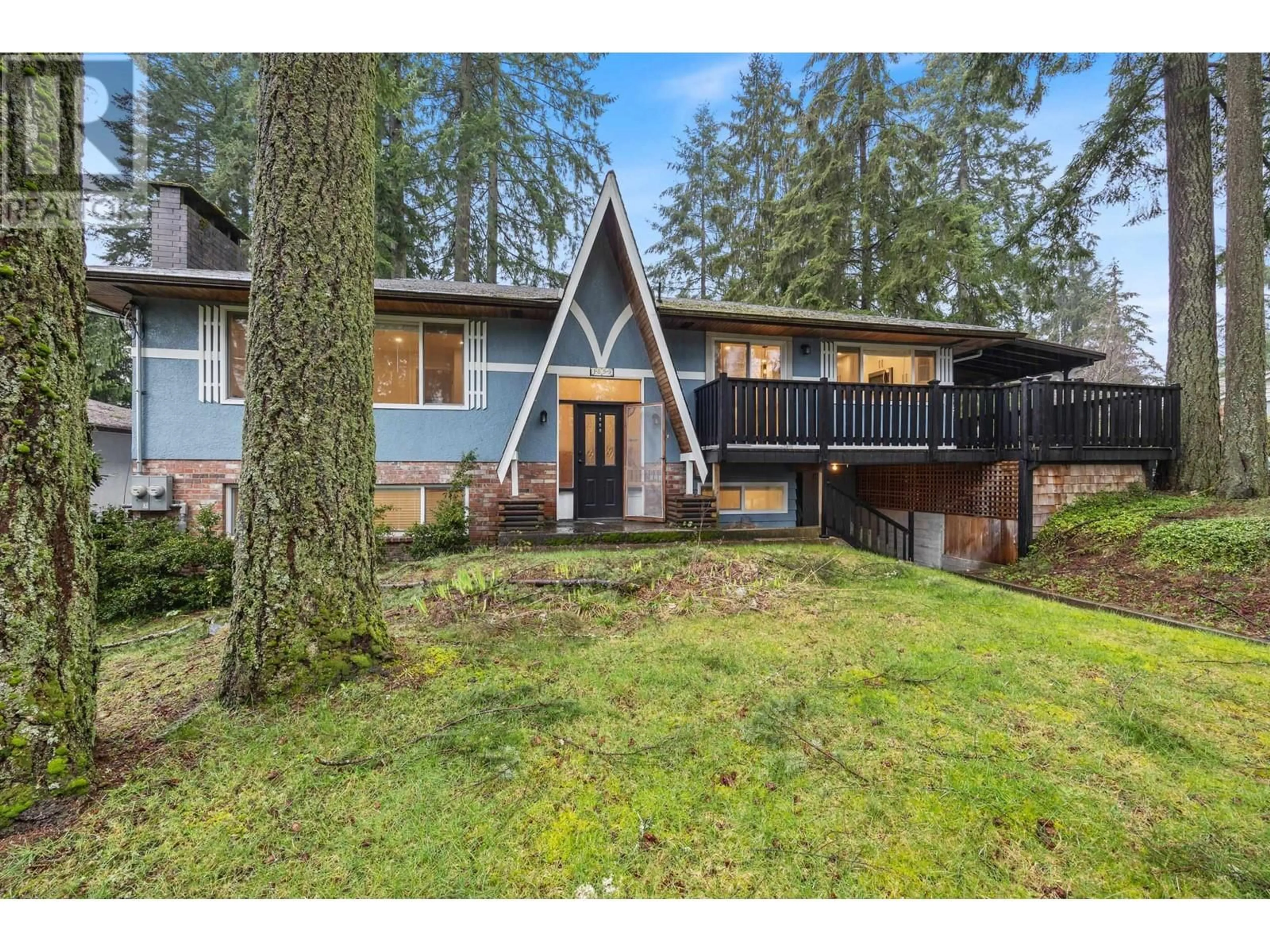 A pic from outside/outdoor area/front of a property/back of a property/a pic from drone, unknown for 1859 BERKLEY ROAD, North Vancouver British Columbia V7H1Y9