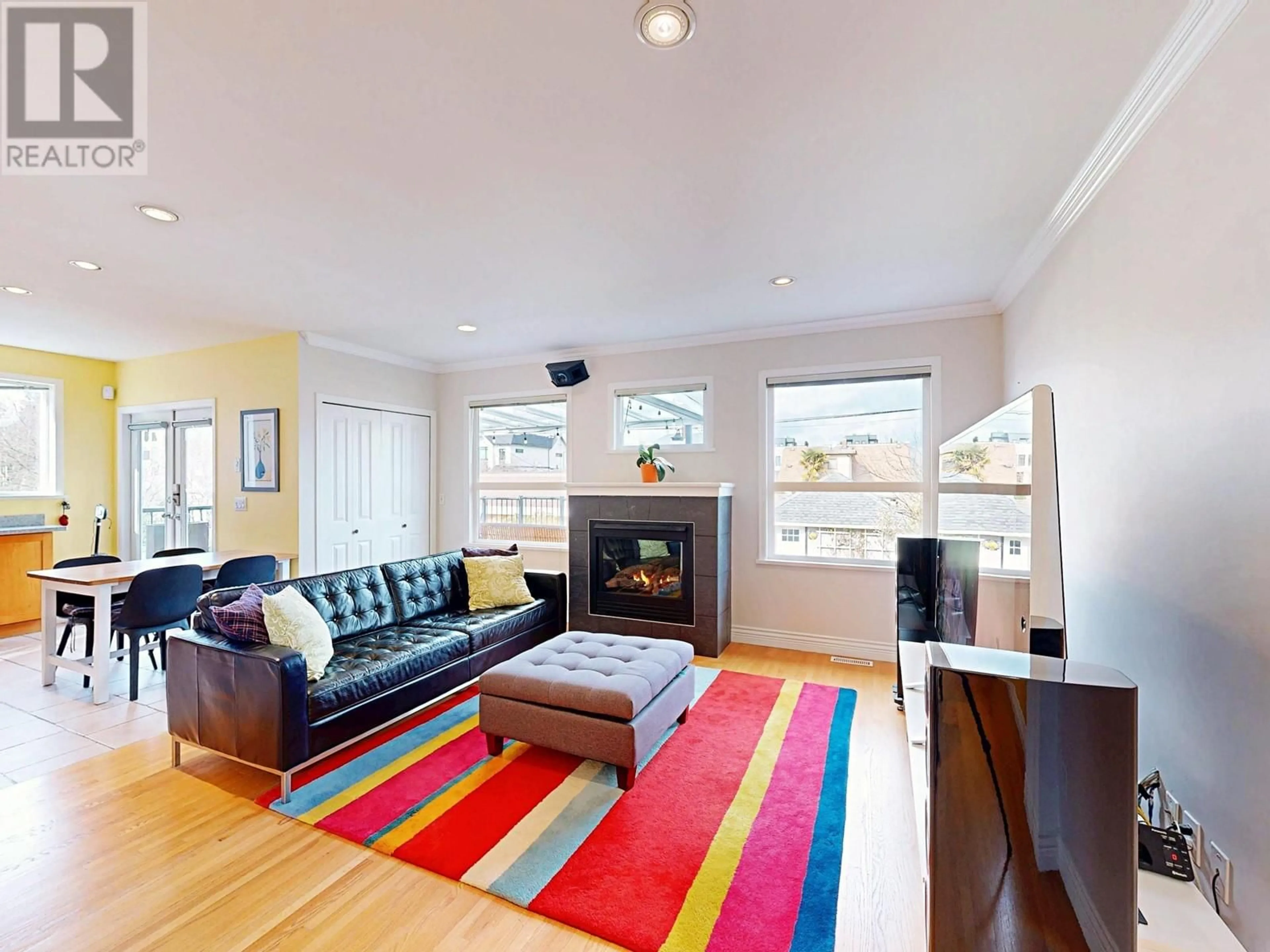 Living room with furniture, unknown for 163 26TH AVENUE, Vancouver British Columbia V5Y2J6