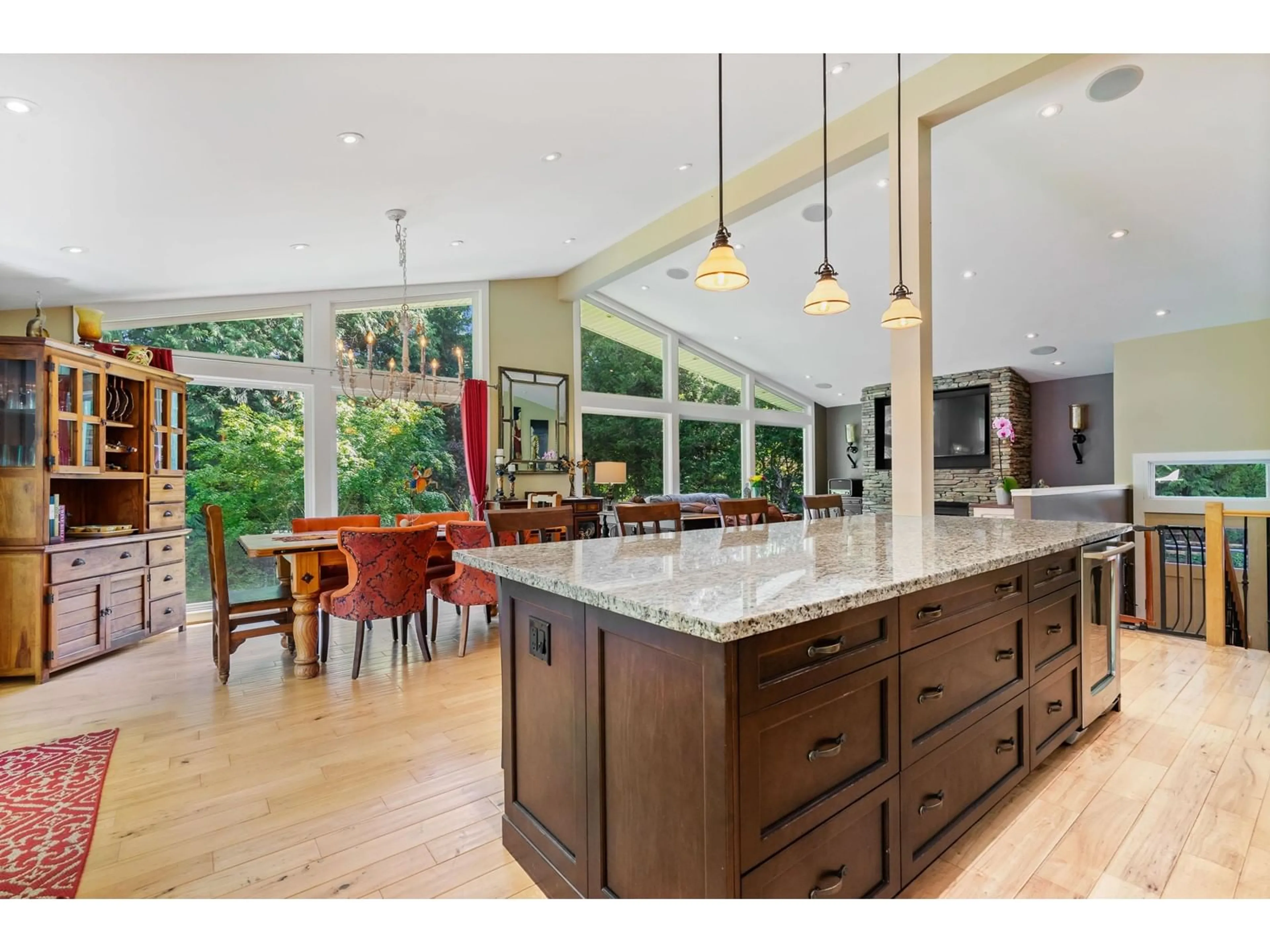 Open concept kitchen, unknown for 21803 6, Langley British Columbia V2Z1R6