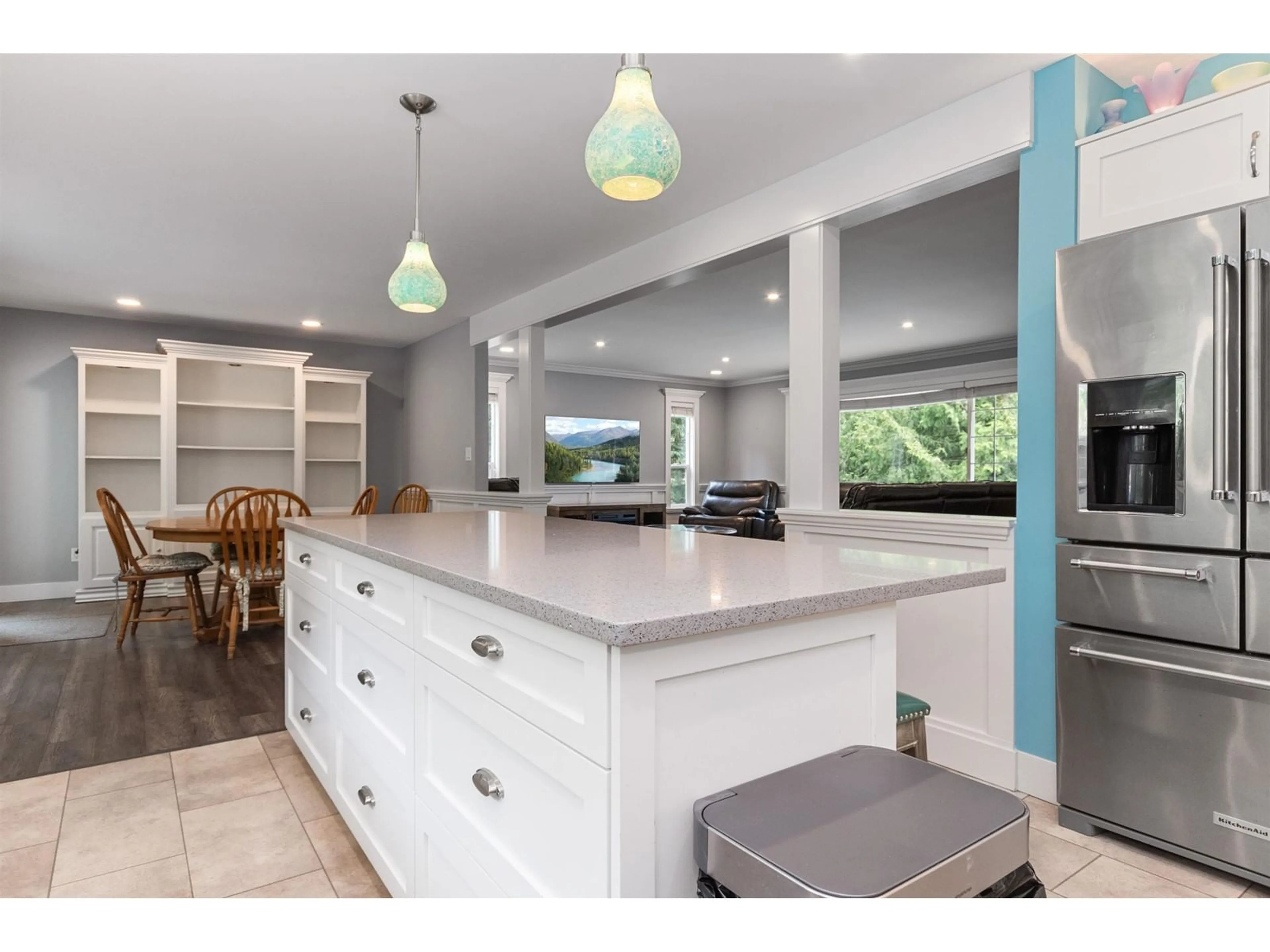 Open concept kitchen, ceramic/tile floor for 63666 OLD YALE ROAD, Hope British Columbia V0X1L2