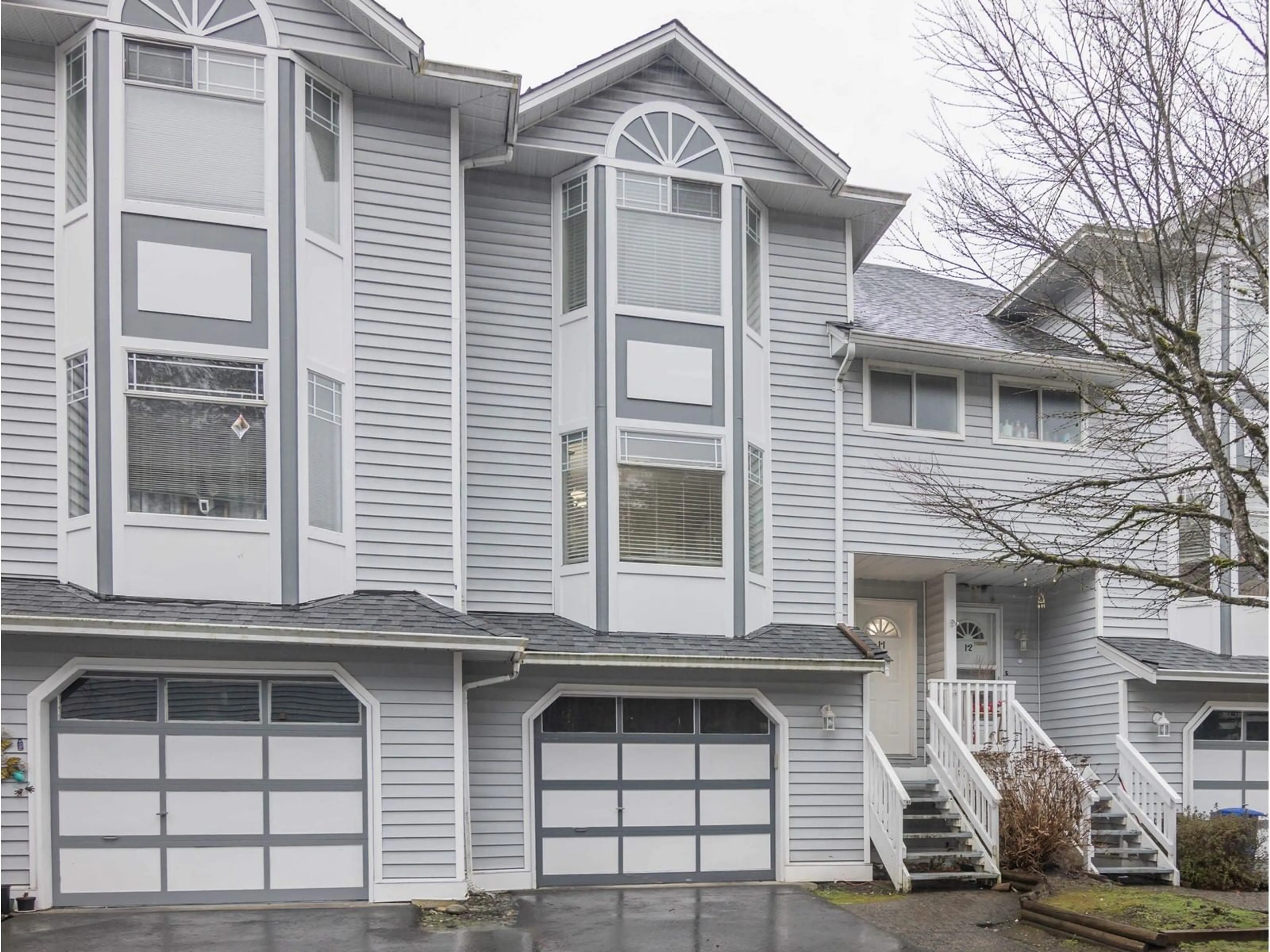 Home with vinyl exterior material, street for 11 - 15550 89, Surrey British Columbia V3R1N1