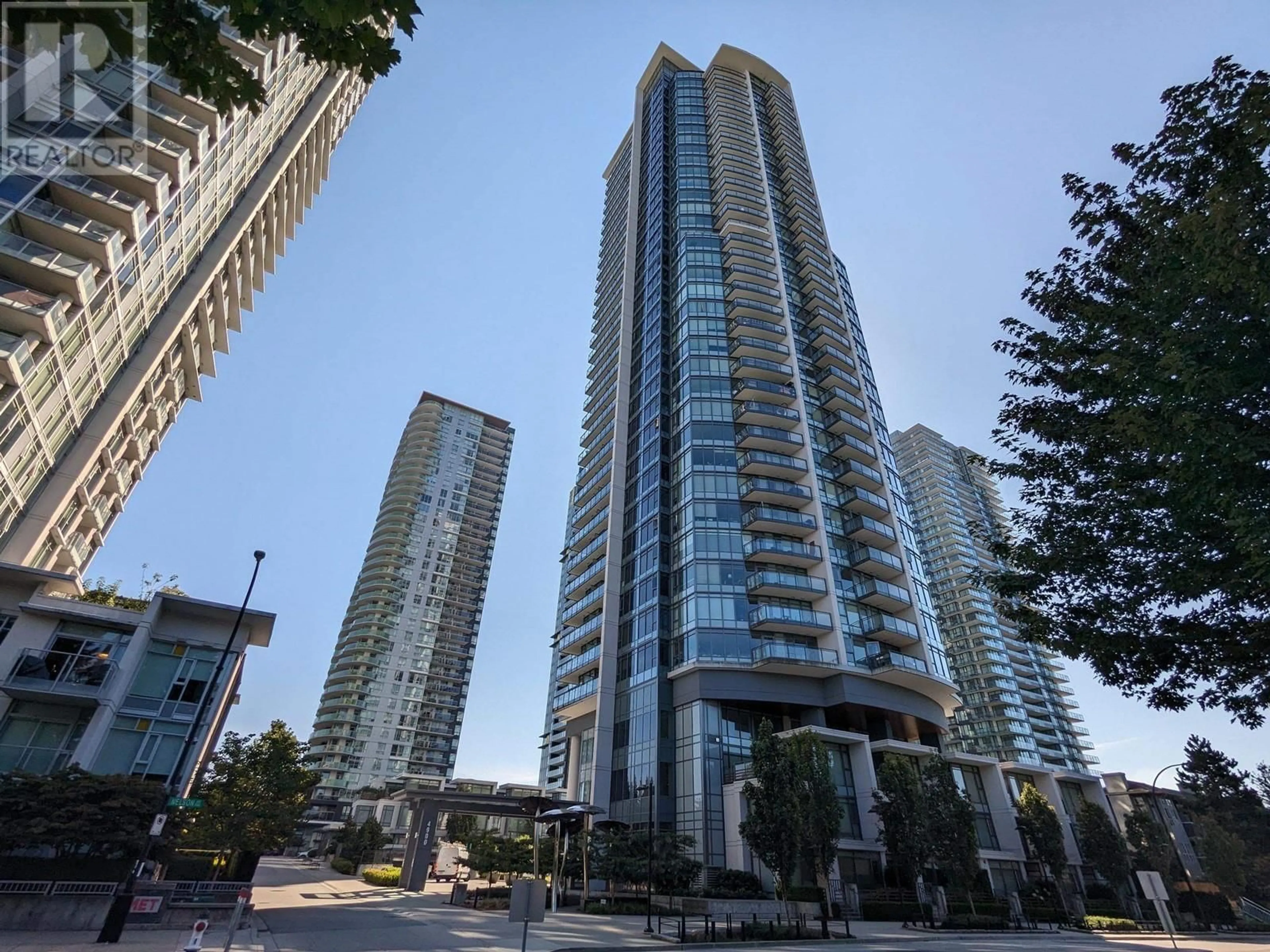 A pic from outside/outdoor area/front of a property/back of a property/a pic from drone, city buildings view from balcony for 2701 - 4900 LENNOX LANE, Burnaby British Columbia V5H0G9