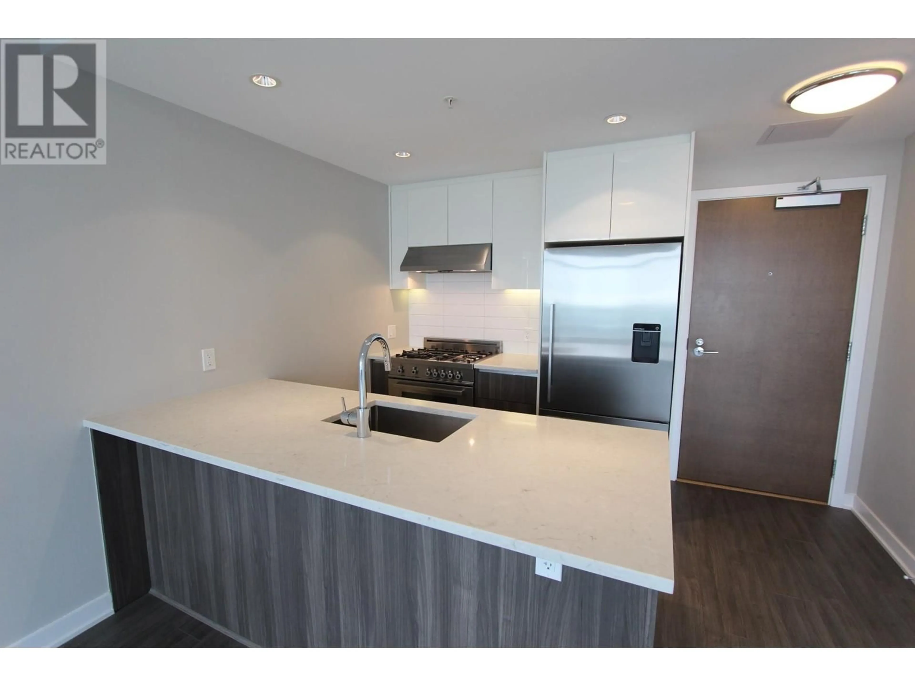 Open concept kitchen, unknown for 2701 - 4900 LENNOX LANE, Burnaby British Columbia V5H0G9