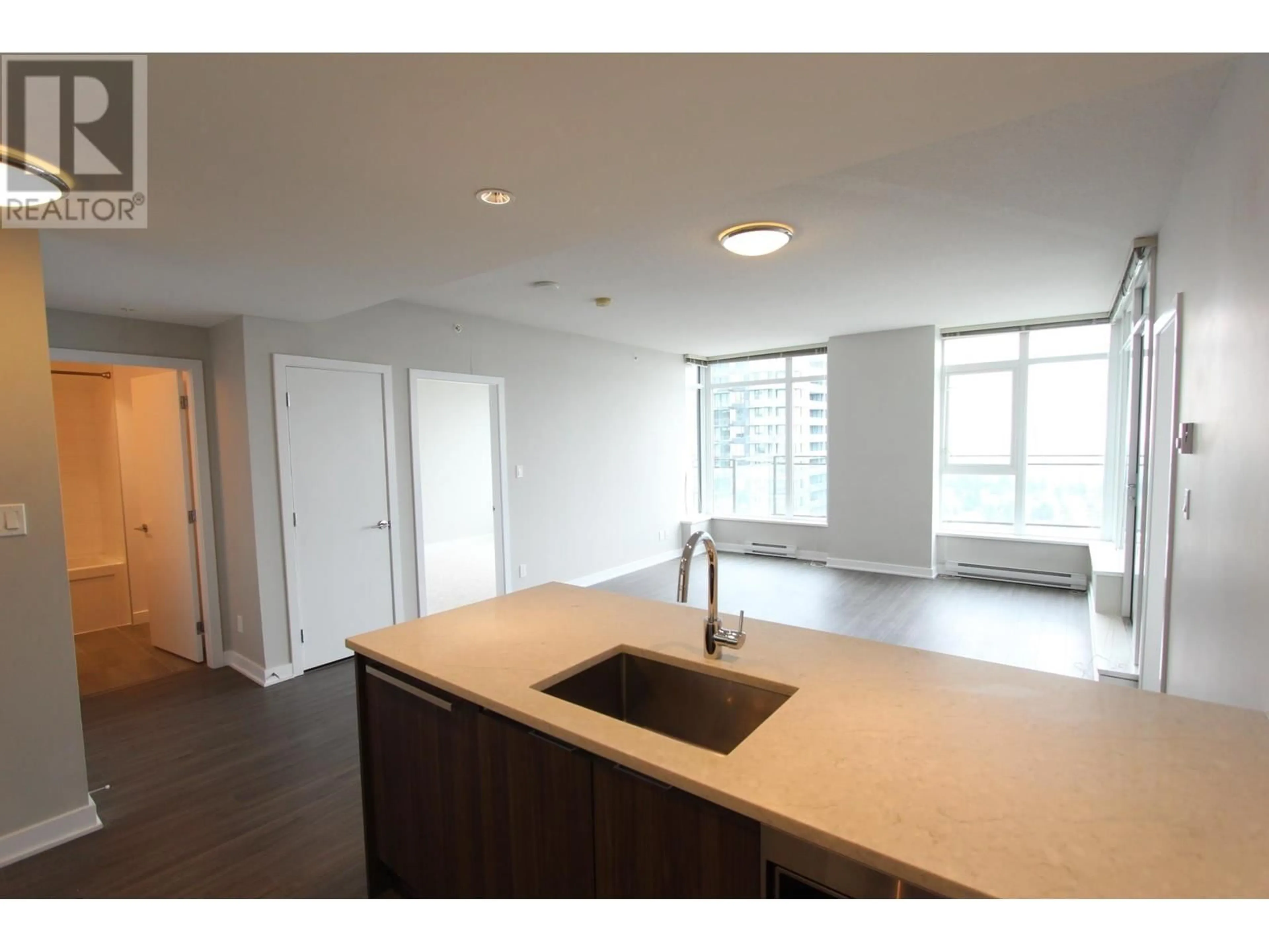 Standard kitchen, unknown for 2701 - 4900 LENNOX LANE, Burnaby British Columbia V5H0G9