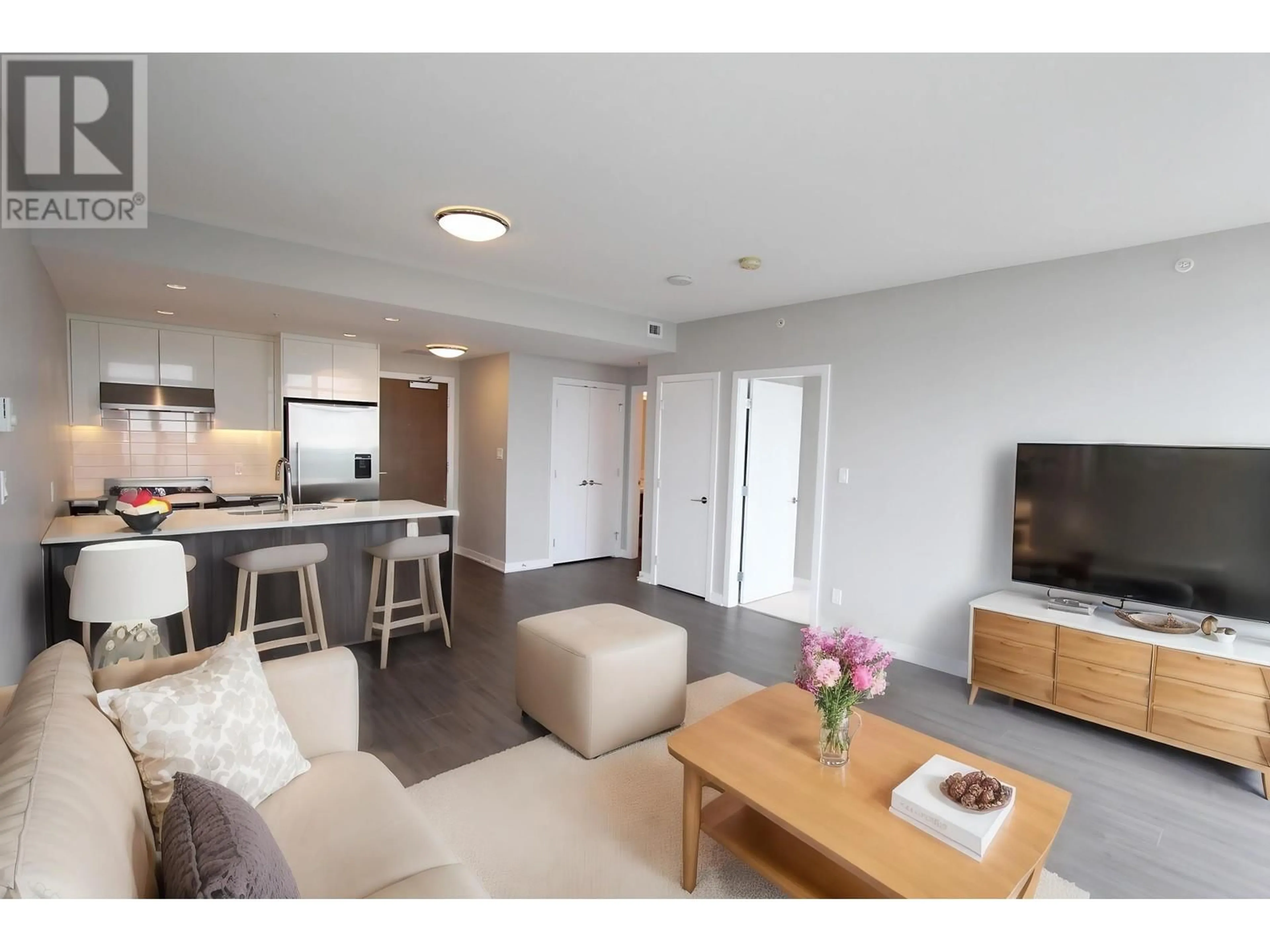Unknown for 2701 - 4900 LENNOX LANE, Burnaby British Columbia V5H0G9