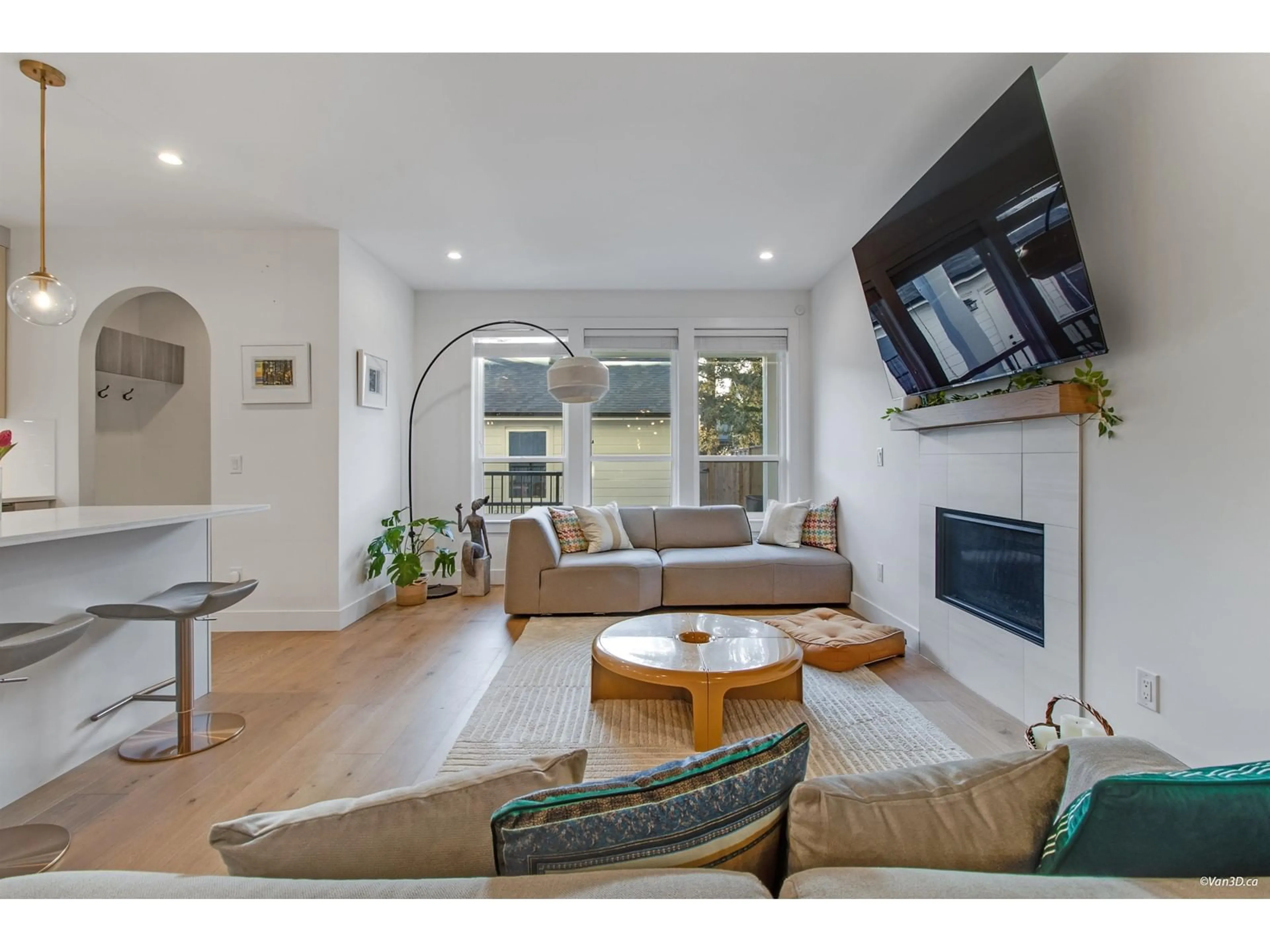 Living room with furniture, unknown for 2181 168, Surrey British Columbia V3Z0B5