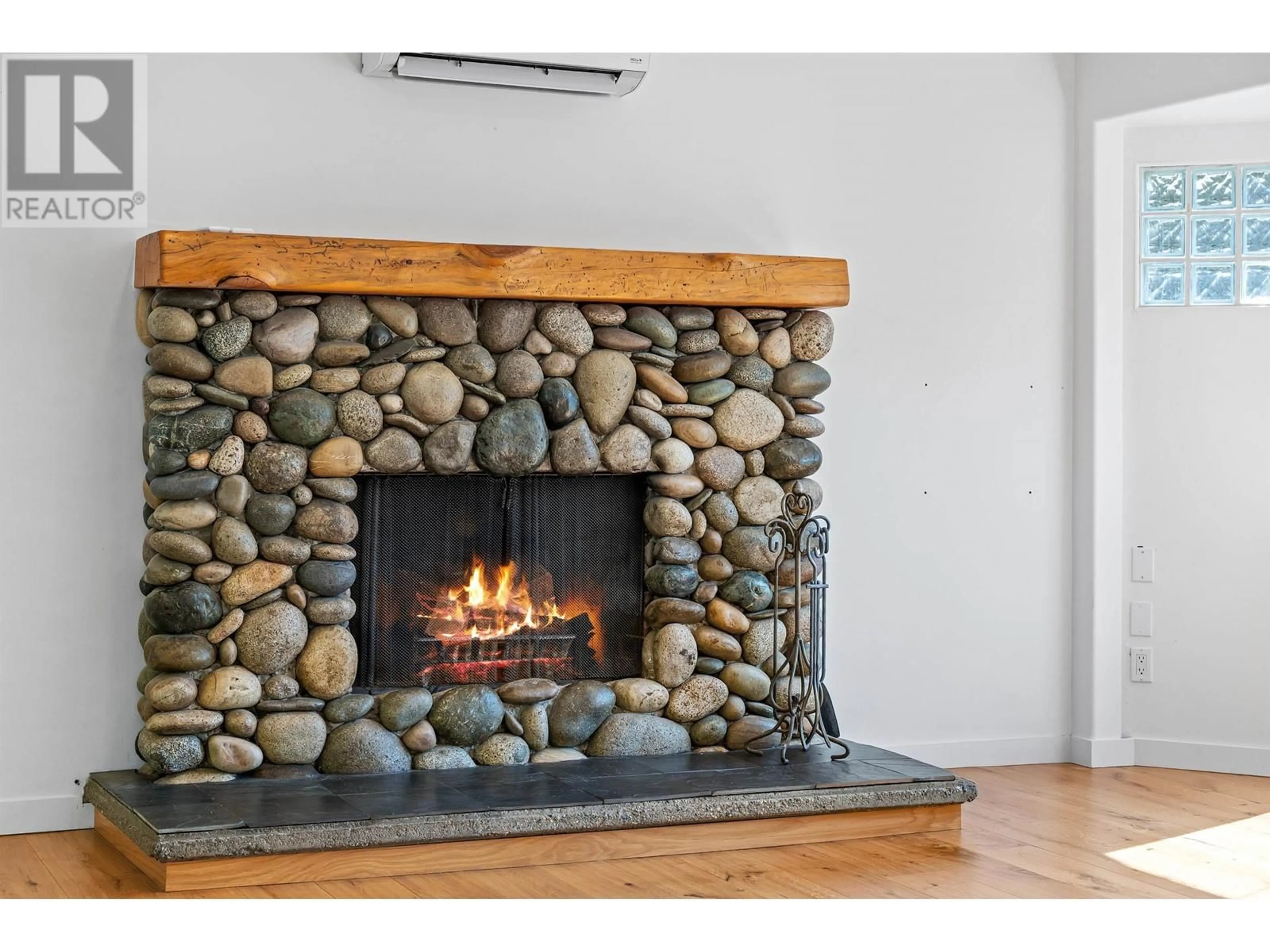 Unknown for 2585 THE BOULEVARD, Squamish British Columbia V0N1T0