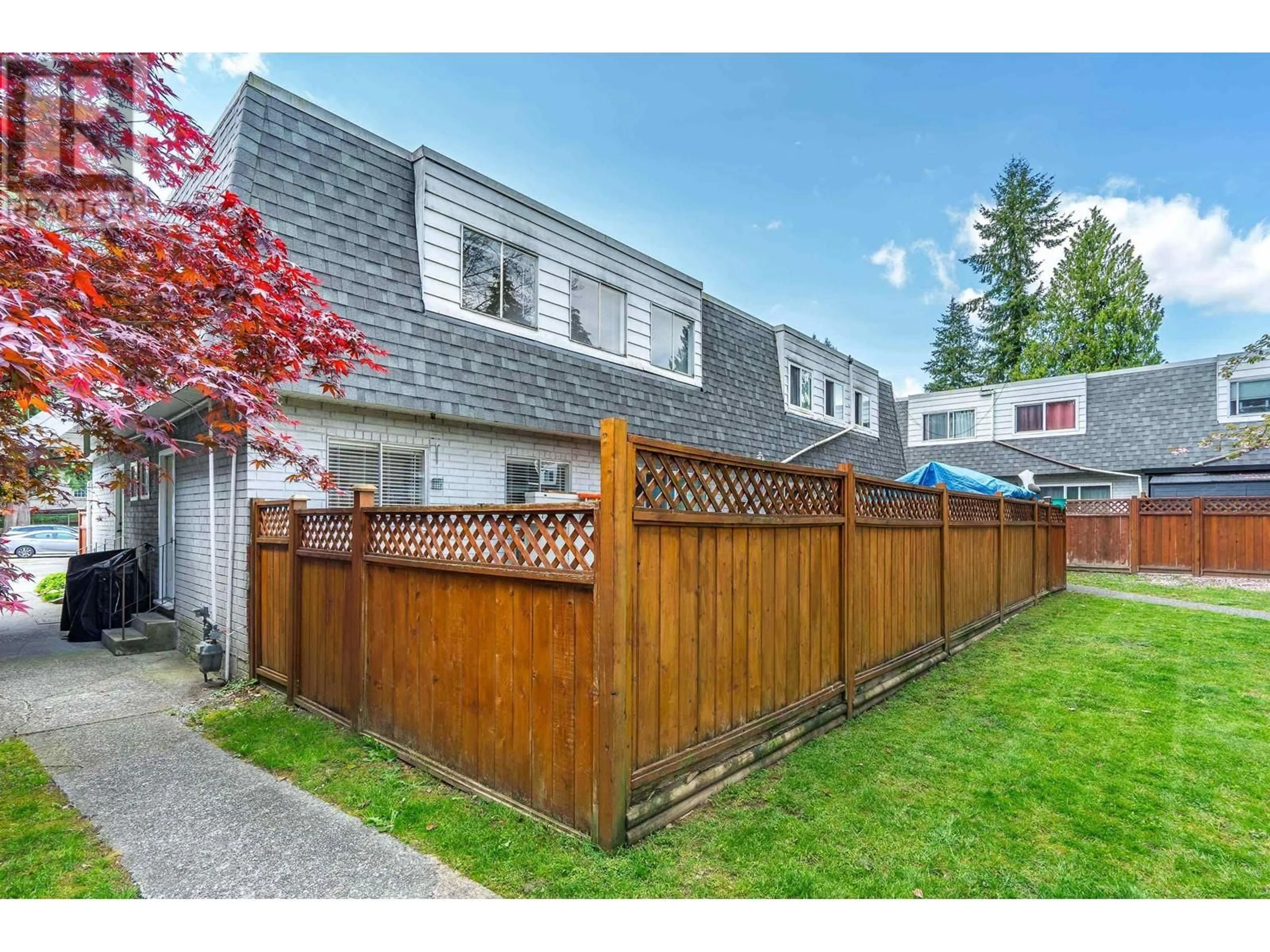Patio, street for 25 - 21555 DEWDNEY TRUNK ROAD, Maple Ridge British Columbia V2X3G5