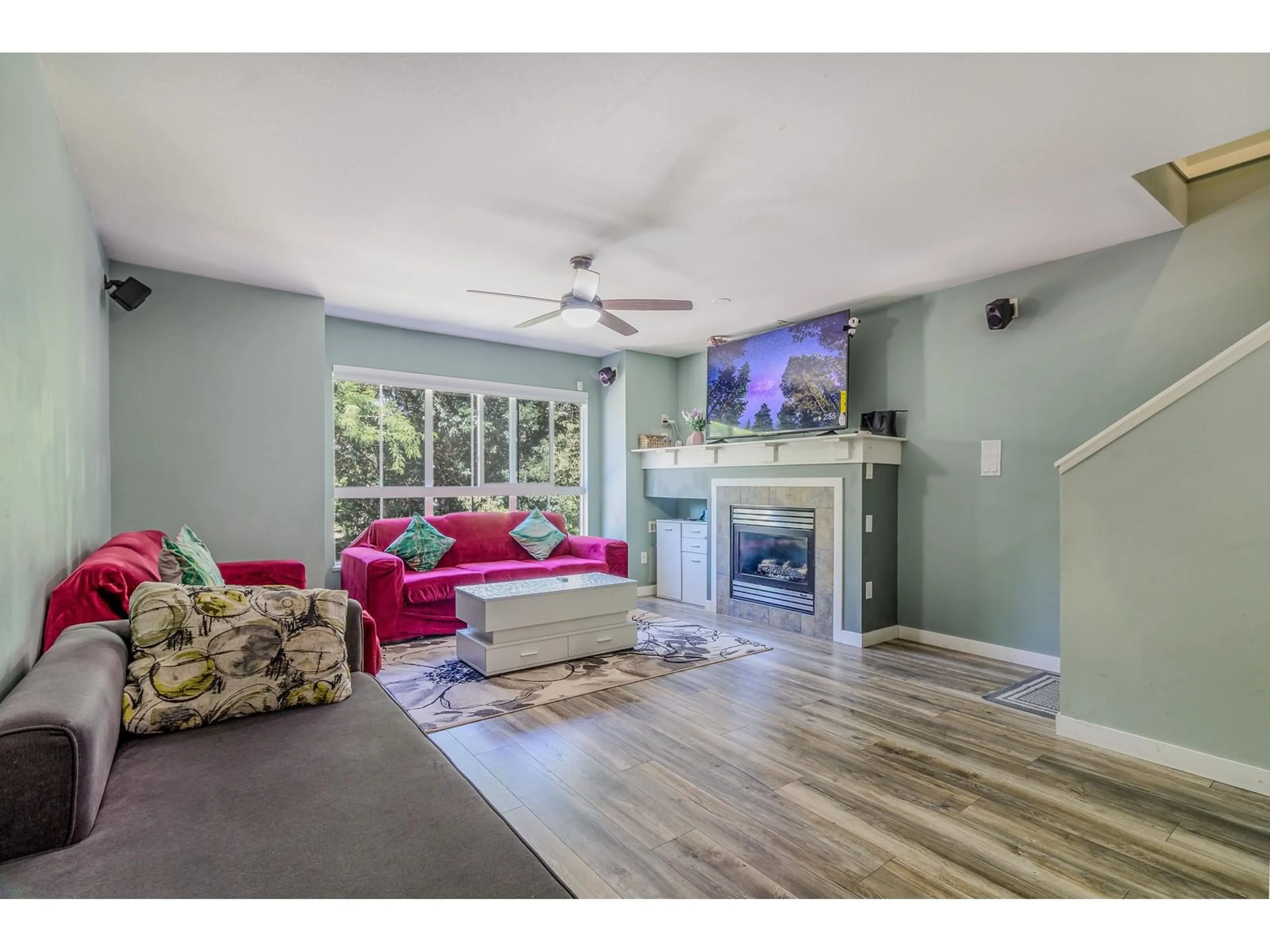 Living room with furniture, unknown for 27 - 12738 66, Surrey British Columbia V3W1P3