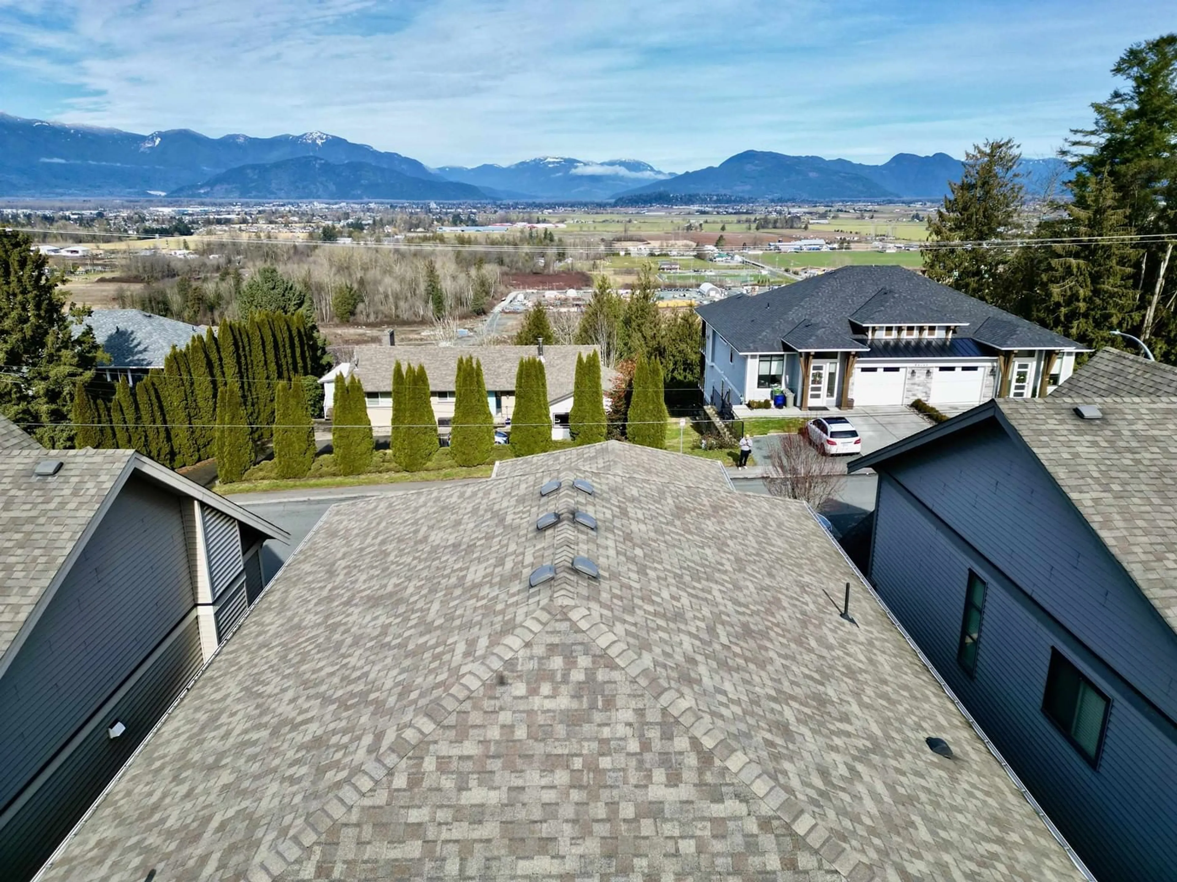 A pic from outside/outdoor area/front of a property/back of a property/a pic from drone, mountain view for 46674 UPLANDS ROAD, Sardis British Columbia V2R4W2