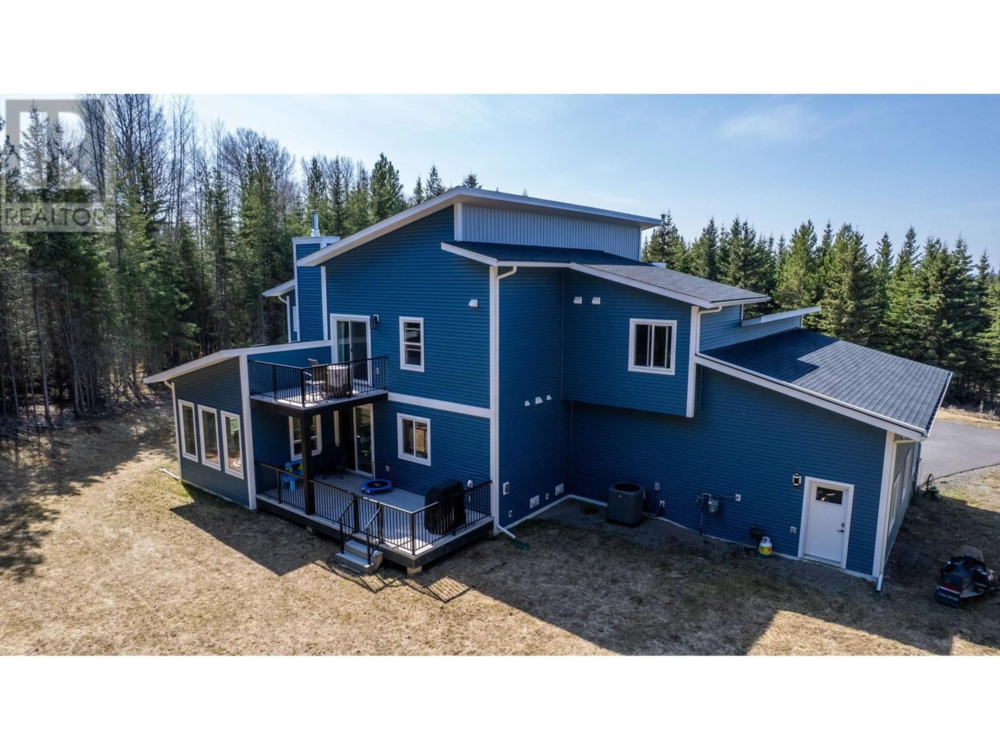 A pic from outside/outdoor area/front of a property/back of a property/a pic from drone, building for 10044 PARK MEADOWS DRIVE, Prince George British Columbia V2N0H7
