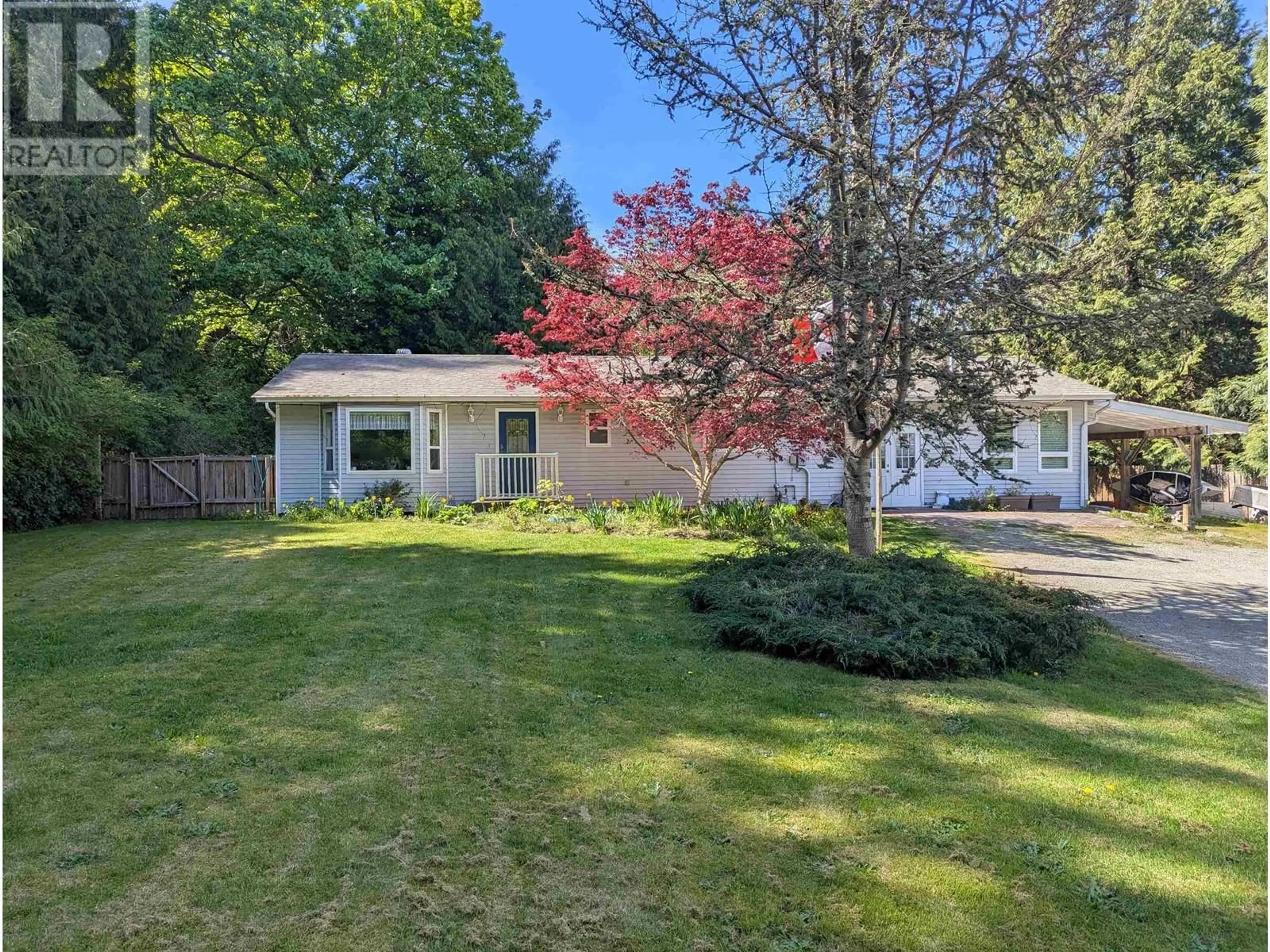 A pic from outside/outdoor area/front of a property/back of a property/a pic from drone, unknown for 7955 CONNOR ROAD, Halfmoon Bay British Columbia V7Z1A6