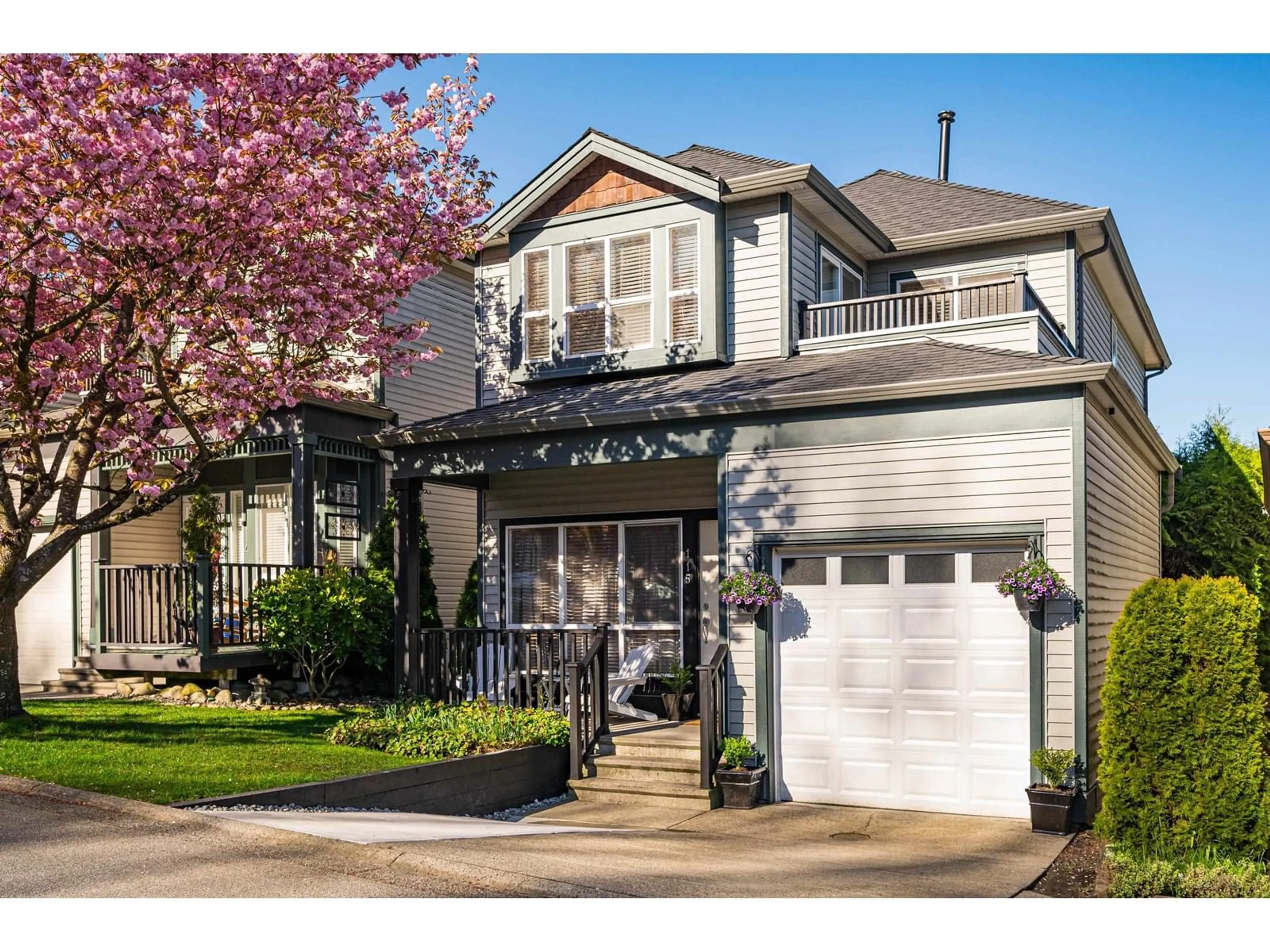 Home with vinyl exterior material, street for 115 - 8888 216, Langley British Columbia V1M3Z8