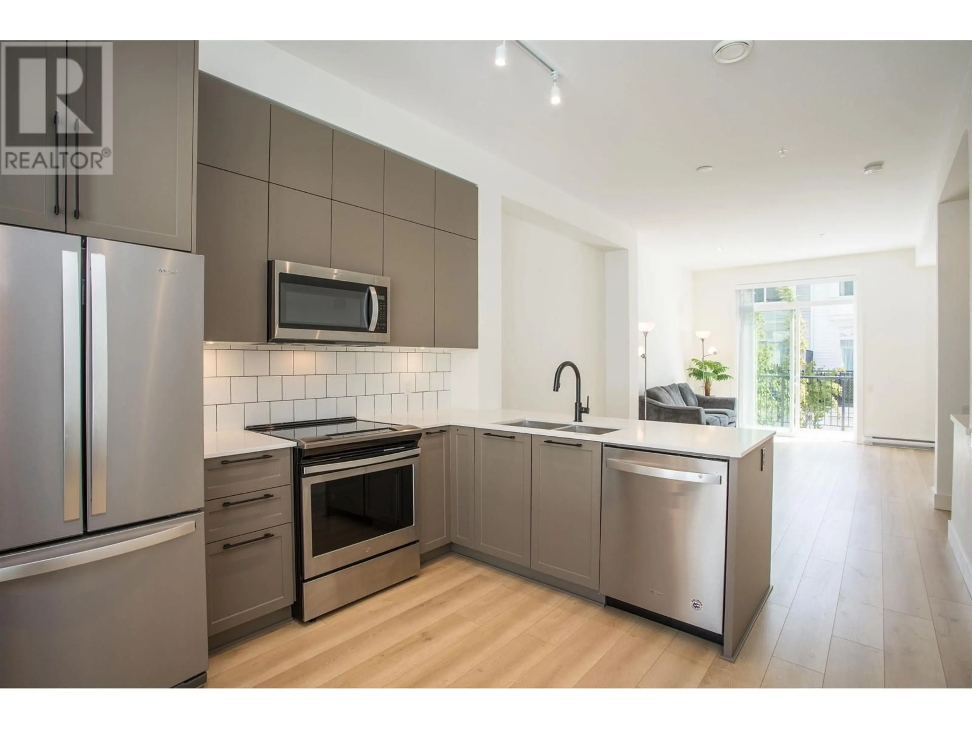 Open concept kitchen, unknown for 57 - 19696 HAMMOND ROAD, Pitt Meadows British Columbia V3Y0G7