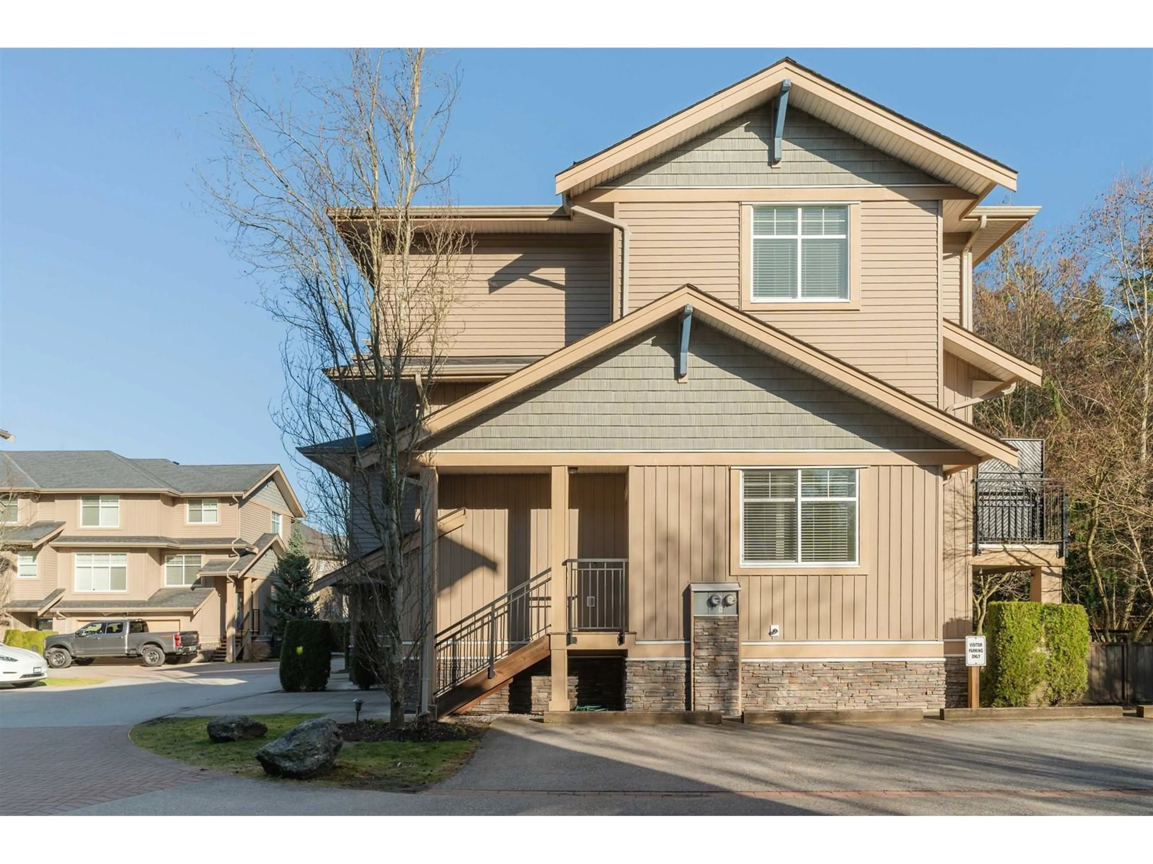 Home with vinyl exterior material, street for 19 - 20966 77A, Langley British Columbia V2Y0K9
