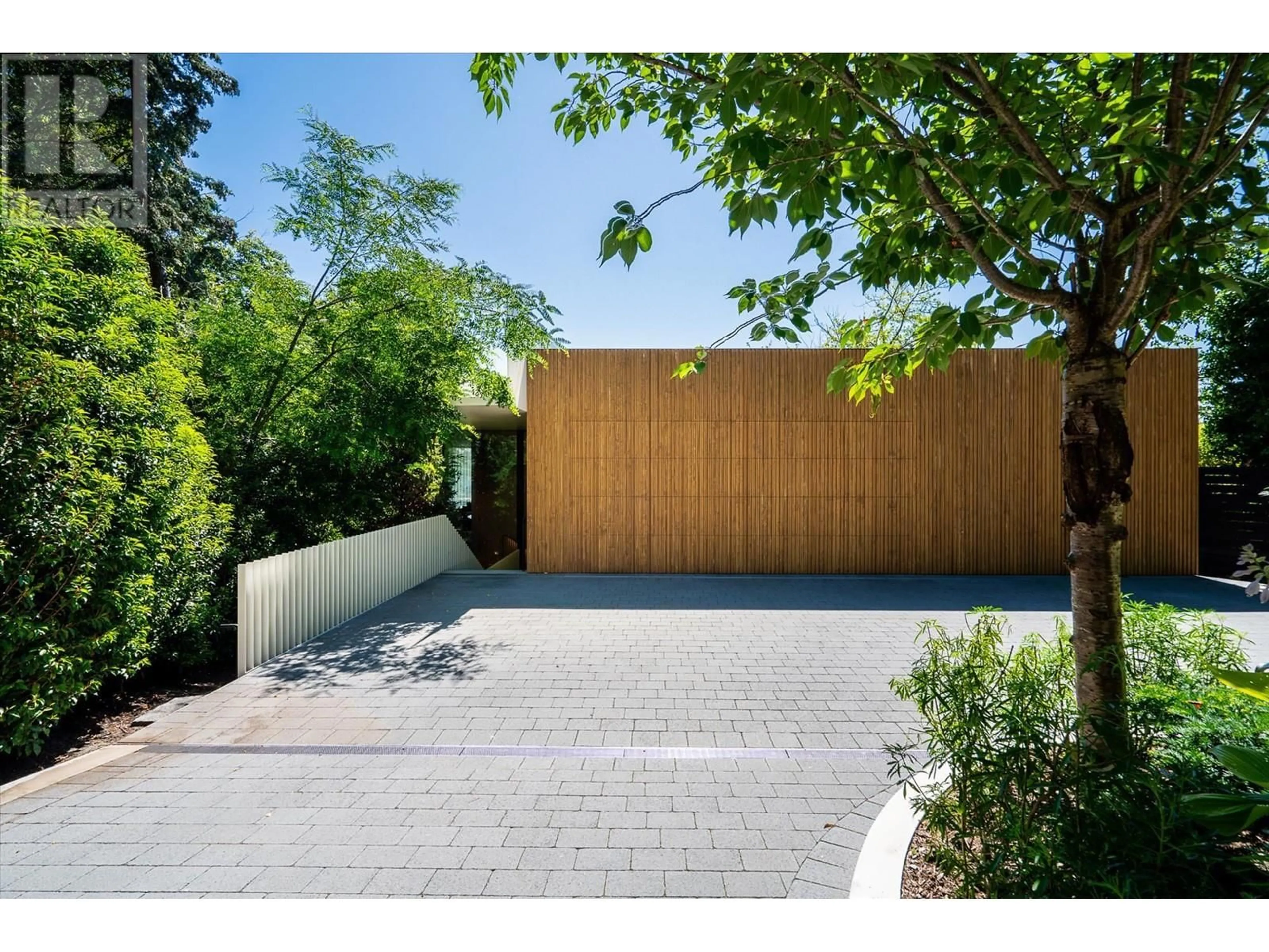 Patio, street for 3478 MARINE DRIVE, West Vancouver British Columbia V7V1N2