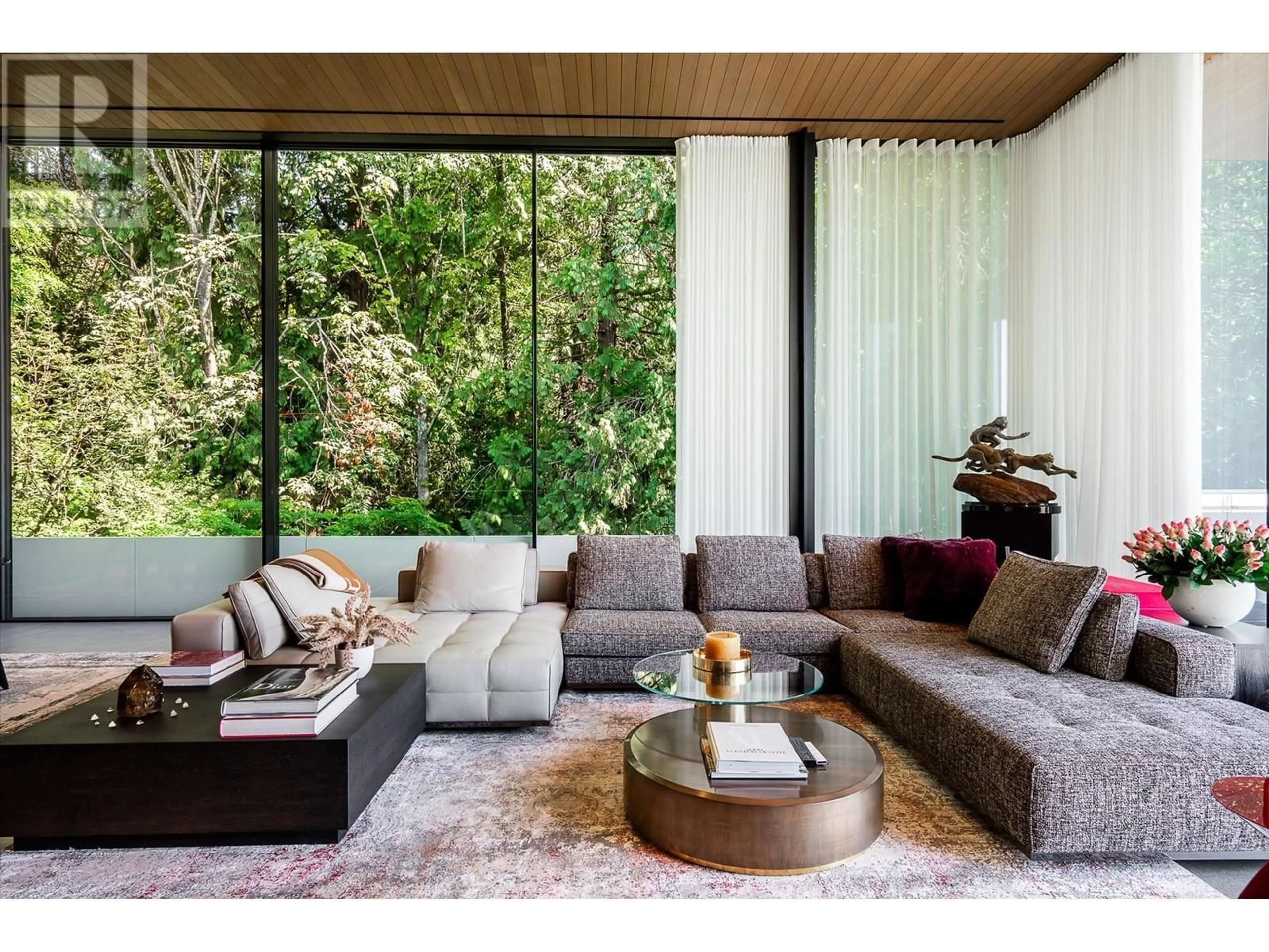Living room with furniture, wood/laminate floor for 3478 MARINE DRIVE, West Vancouver British Columbia V7V1N2