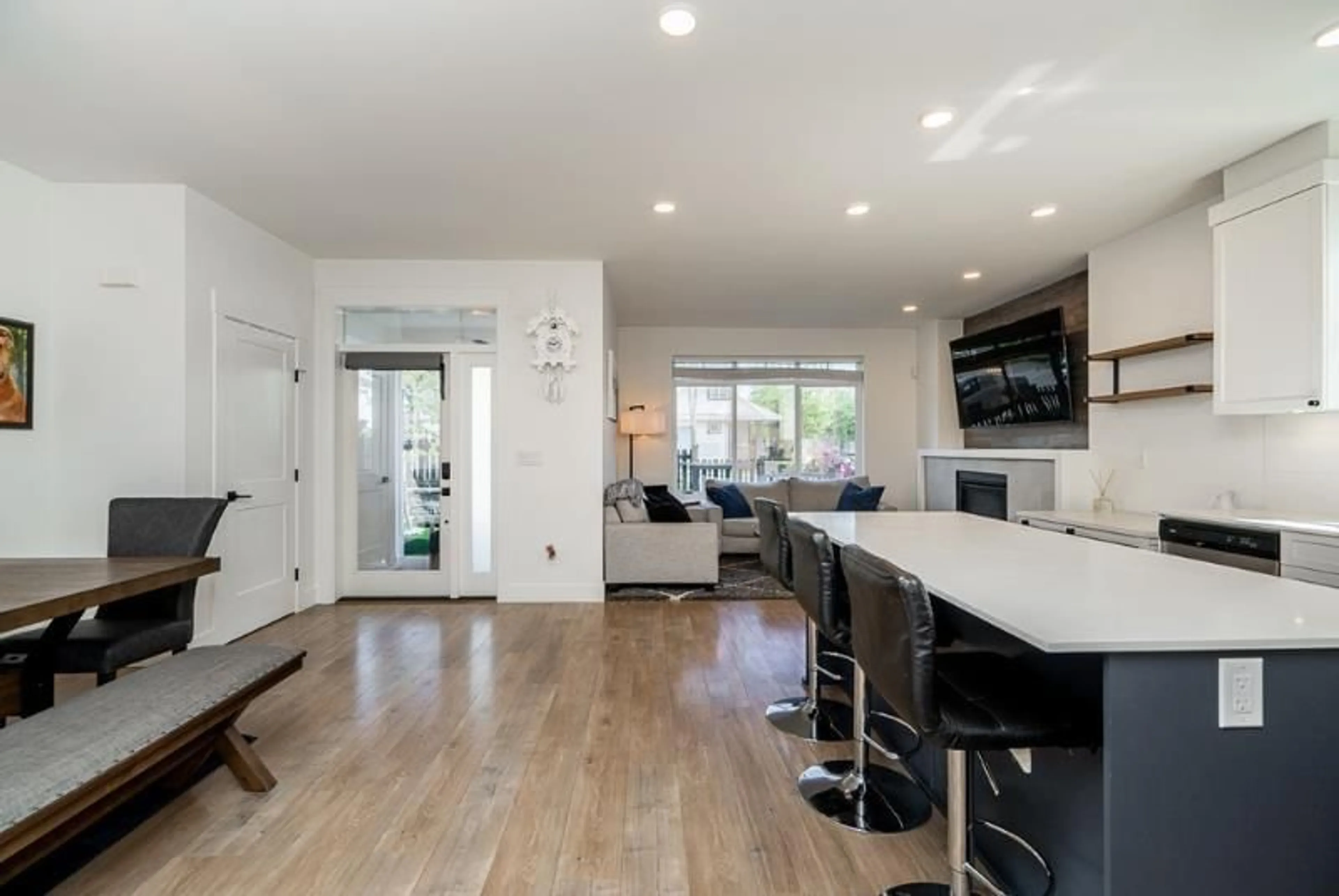 Open concept kitchen, unknown for 15 - 6897 201, Langley British Columbia V2Y0Z3