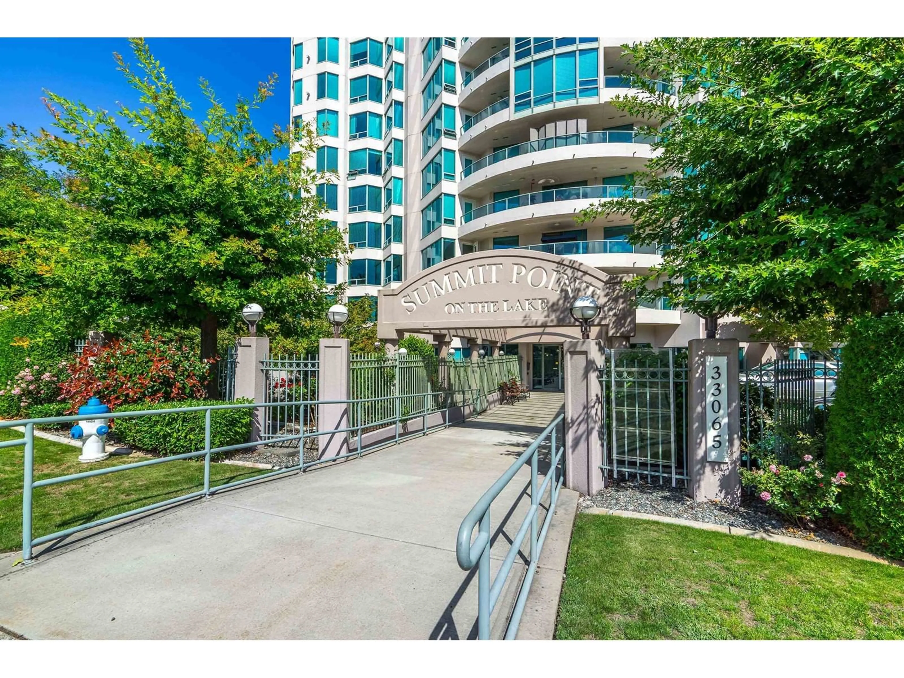 Unknown for 802 - 33065 MILL LAKE, Abbotsford British Columbia V2S8E6