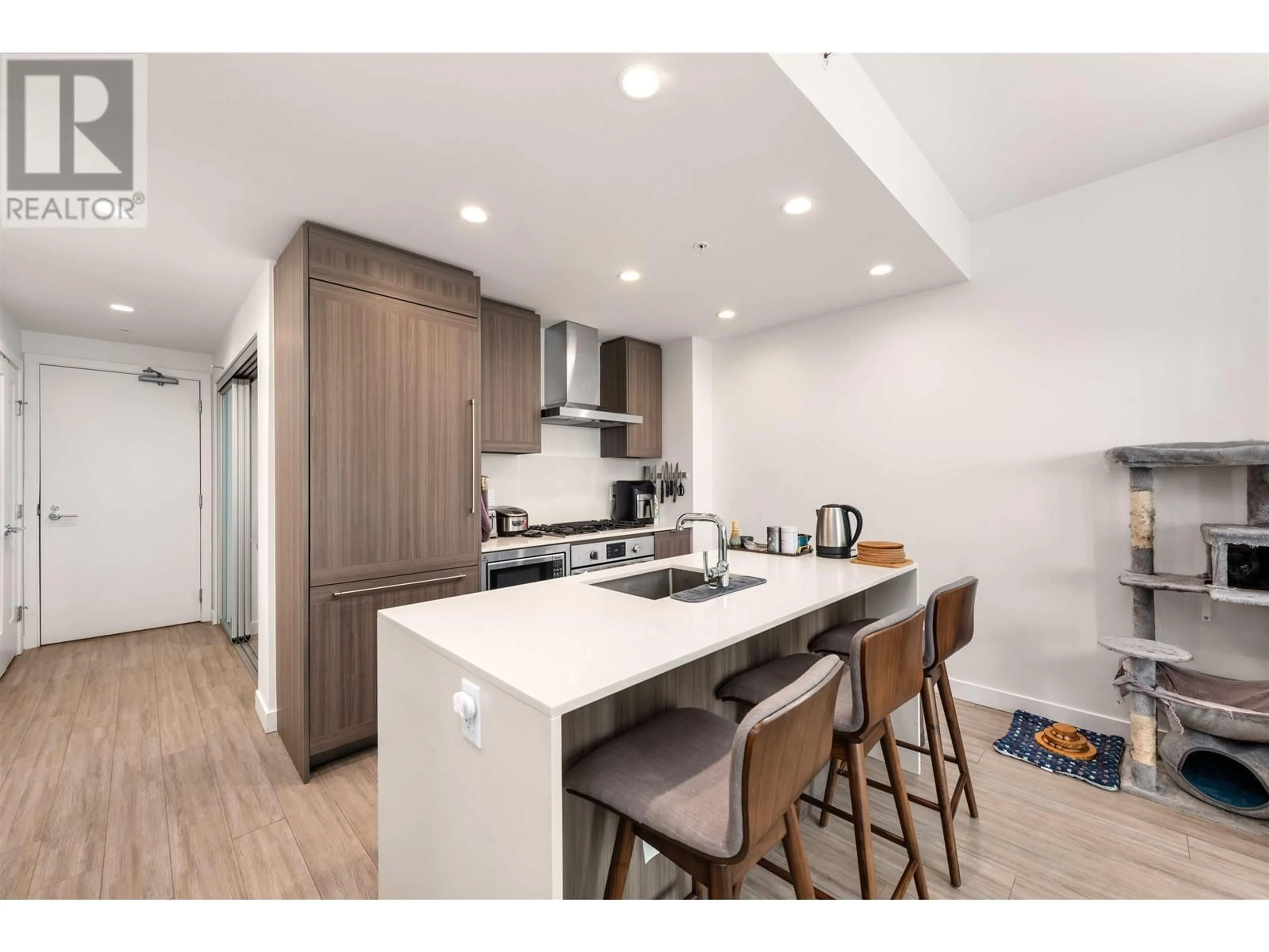 Open concept kitchen, unknown for 2104 - 2311 BETA AVENUE, Burnaby British Columbia V5C0M1