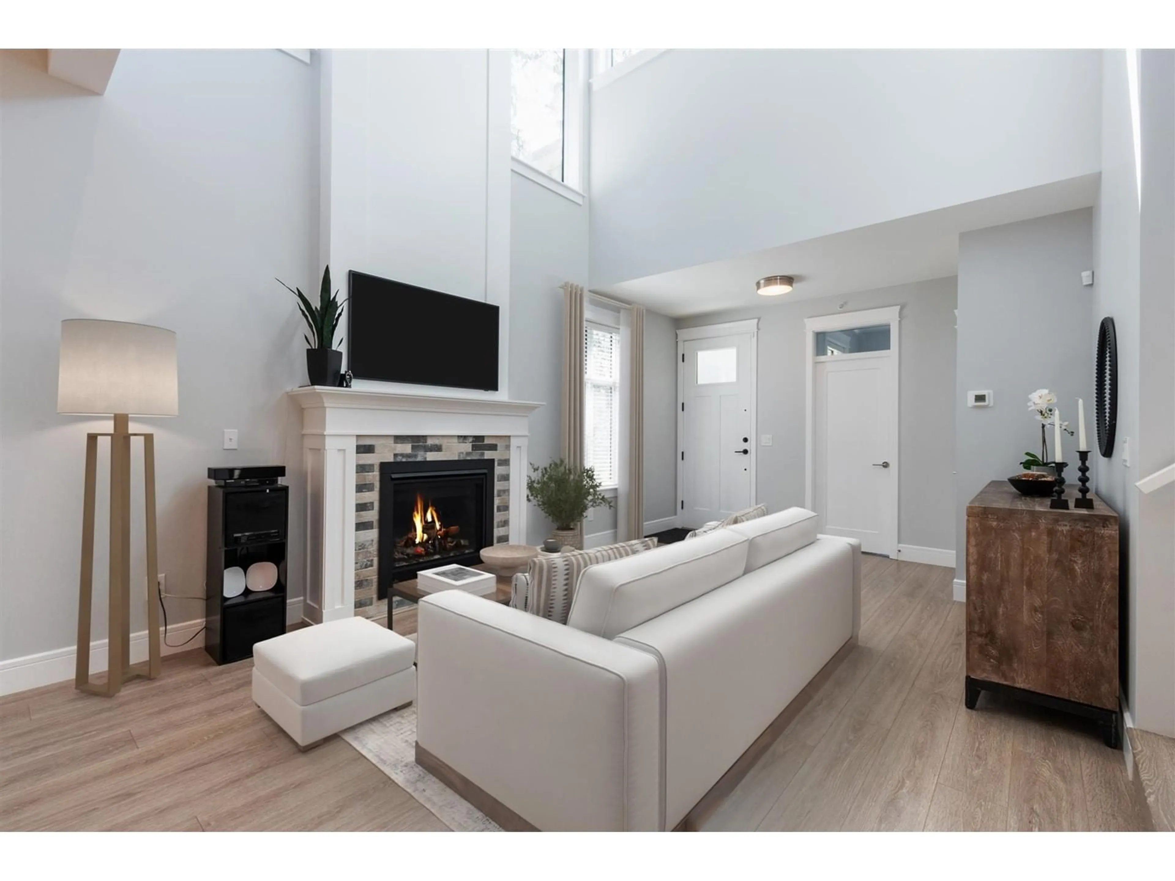 Living room with furniture, unknown for 26 - 4750 228, Langley British Columbia V2Z0A9