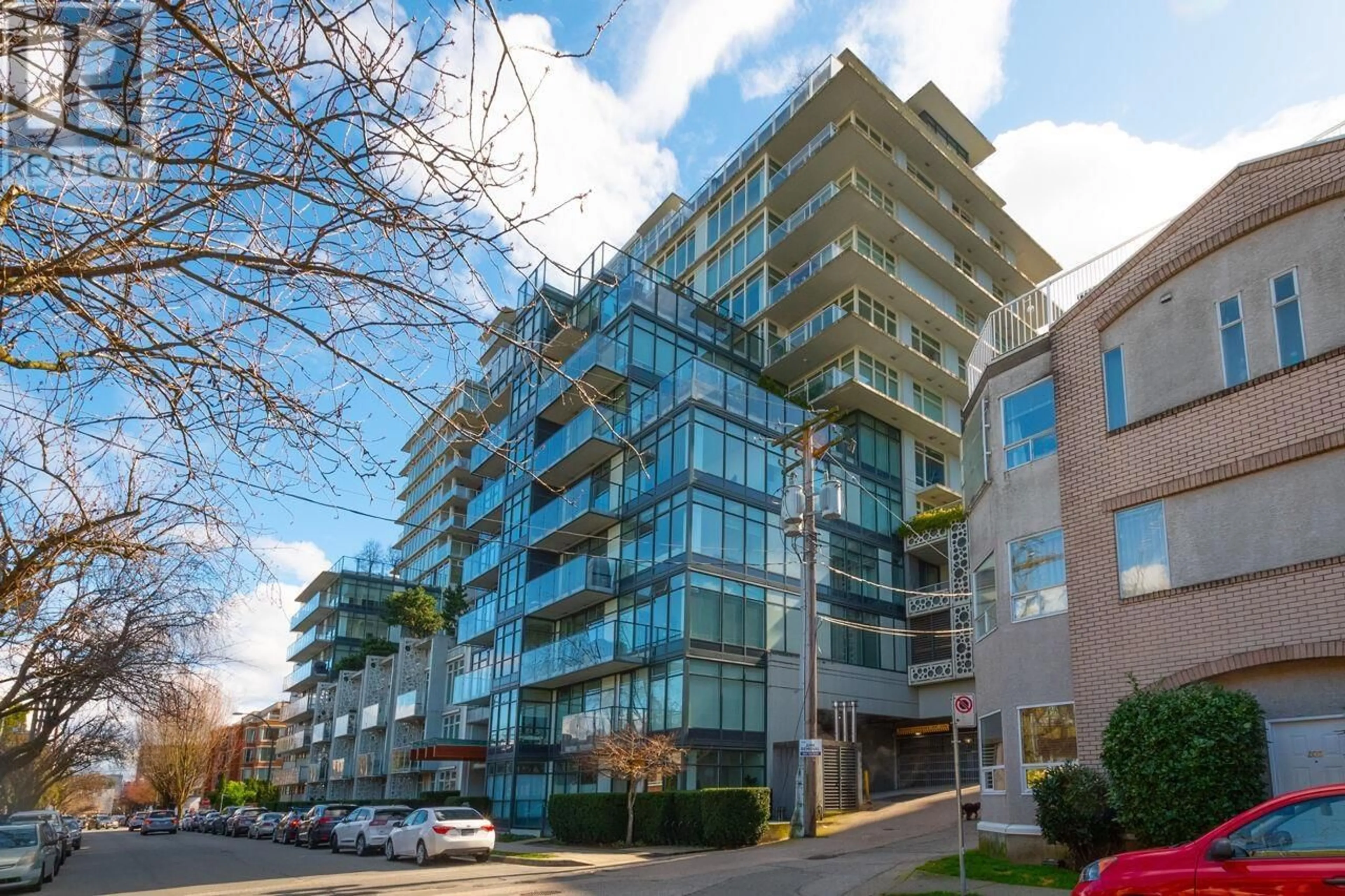 Patio, building for 601 - 728 8TH AVENUE, Vancouver British Columbia V5Z0B8