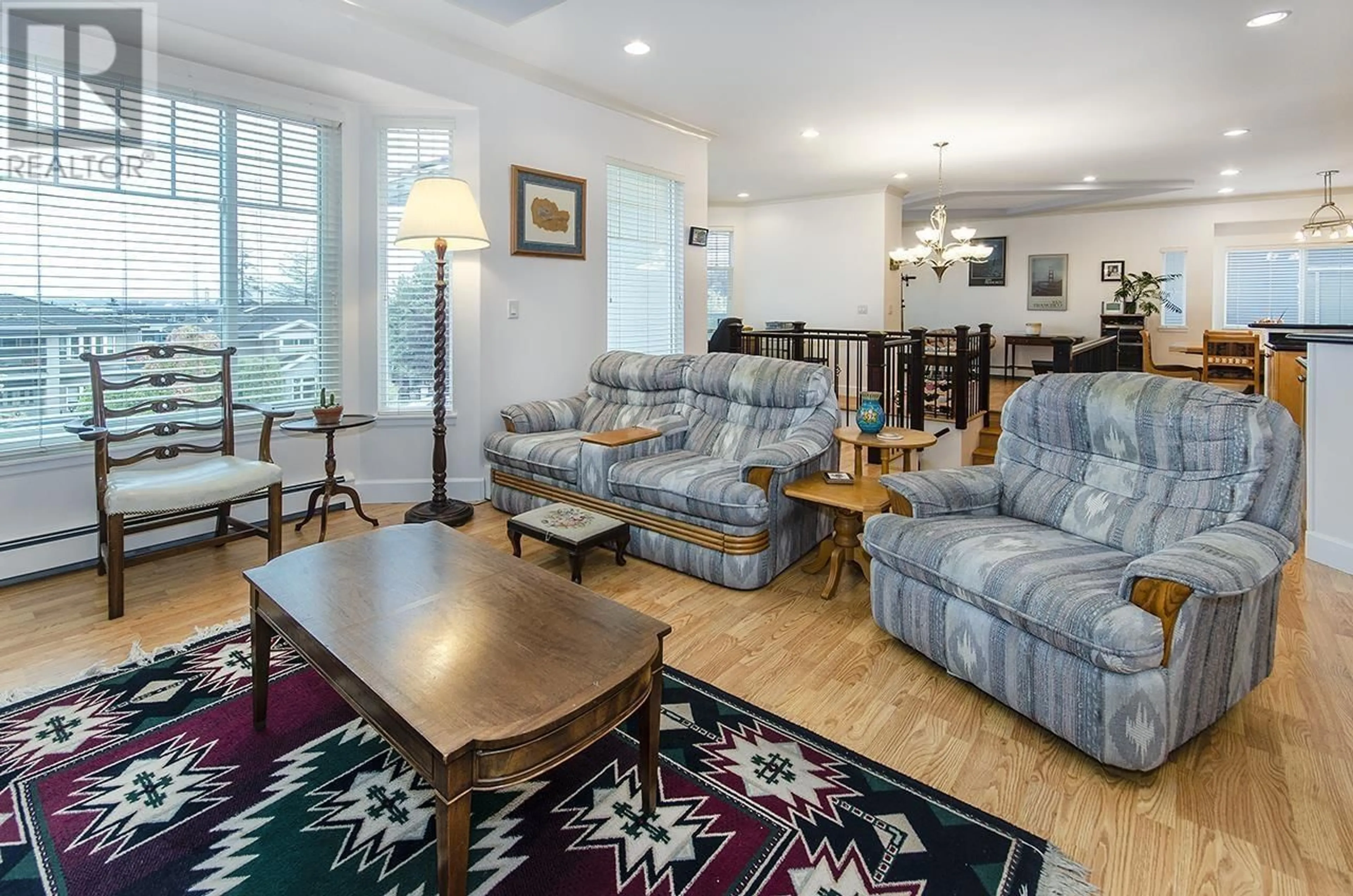 Living room with furniture, unknown for 522 4TH STREET, North Vancouver British Columbia V7L1J6