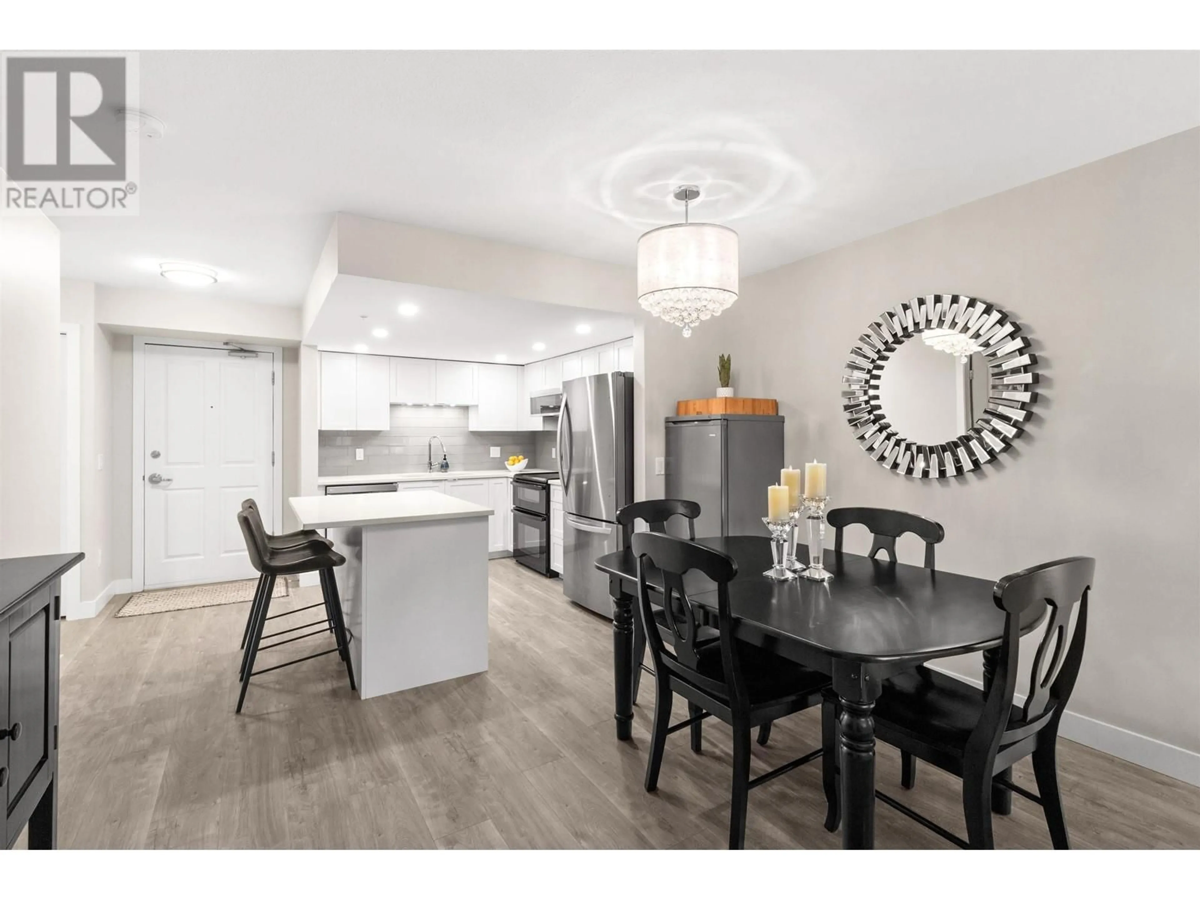 Open concept kitchen, wood/laminate floor for 204 - 285 NEWPORT DRIVE, Port Moody British Columbia V3H5J6