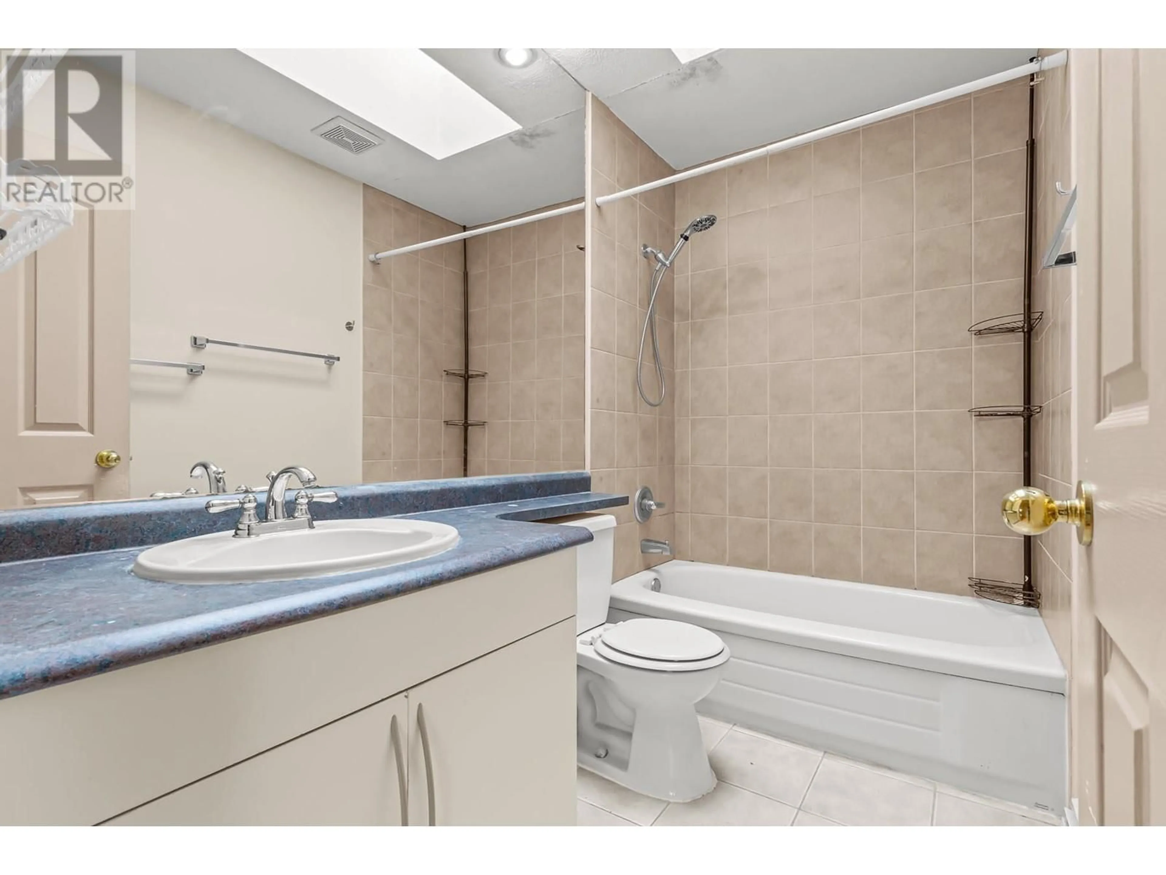 Standard bathroom, unknown for 7440 BELAIR DRIVE, Richmond British Columbia V7A1B6