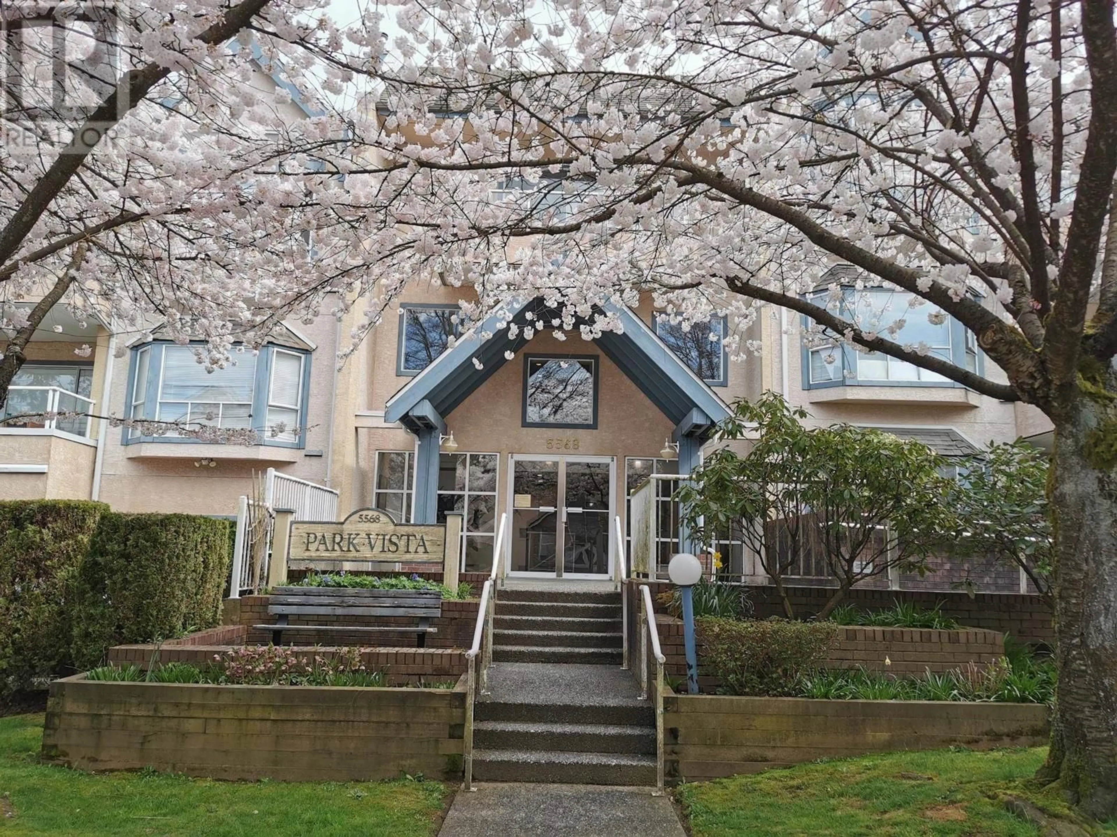 Unknown for 305 - 5568 BARKER AVENUE, Burnaby British Columbia V5H2N9