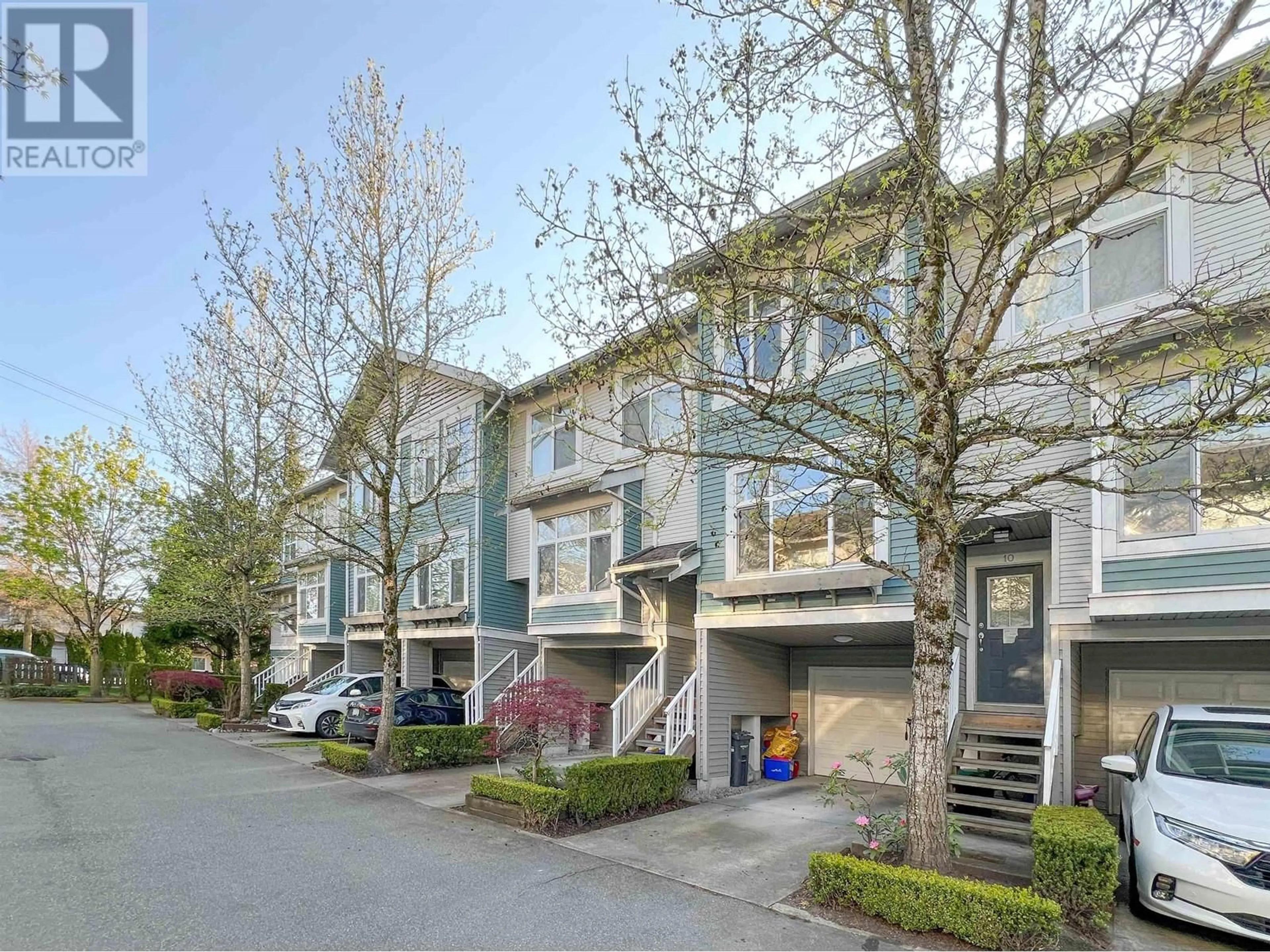 A pic from outside/outdoor area/front of a property/back of a property/a pic from drone, street for 10 - 9533 GRANVILLE AVENUE, Richmond British Columbia V6Y1P9