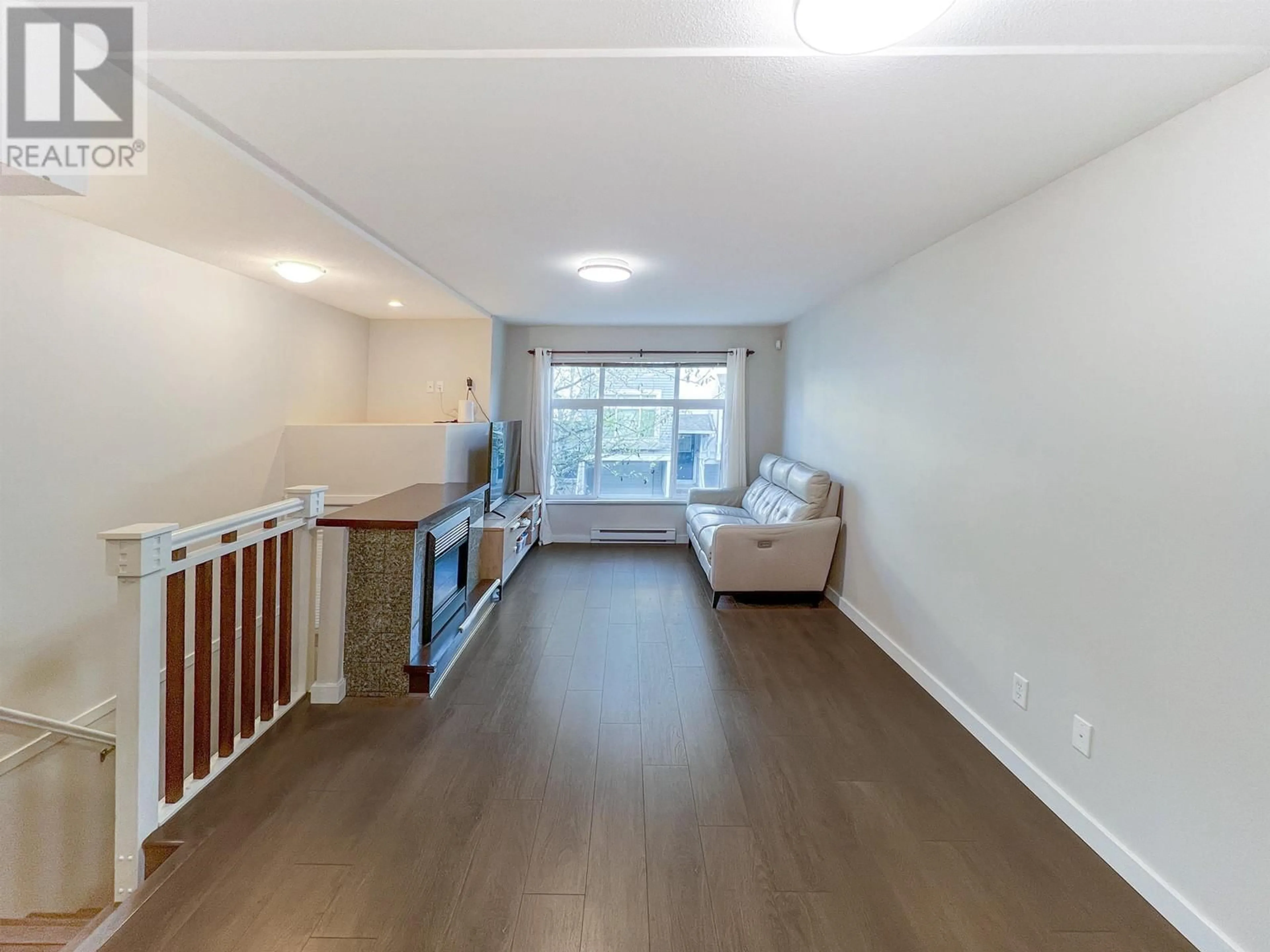 A pic of a room for 10 - 9533 GRANVILLE AVENUE, Richmond British Columbia V6Y1P9