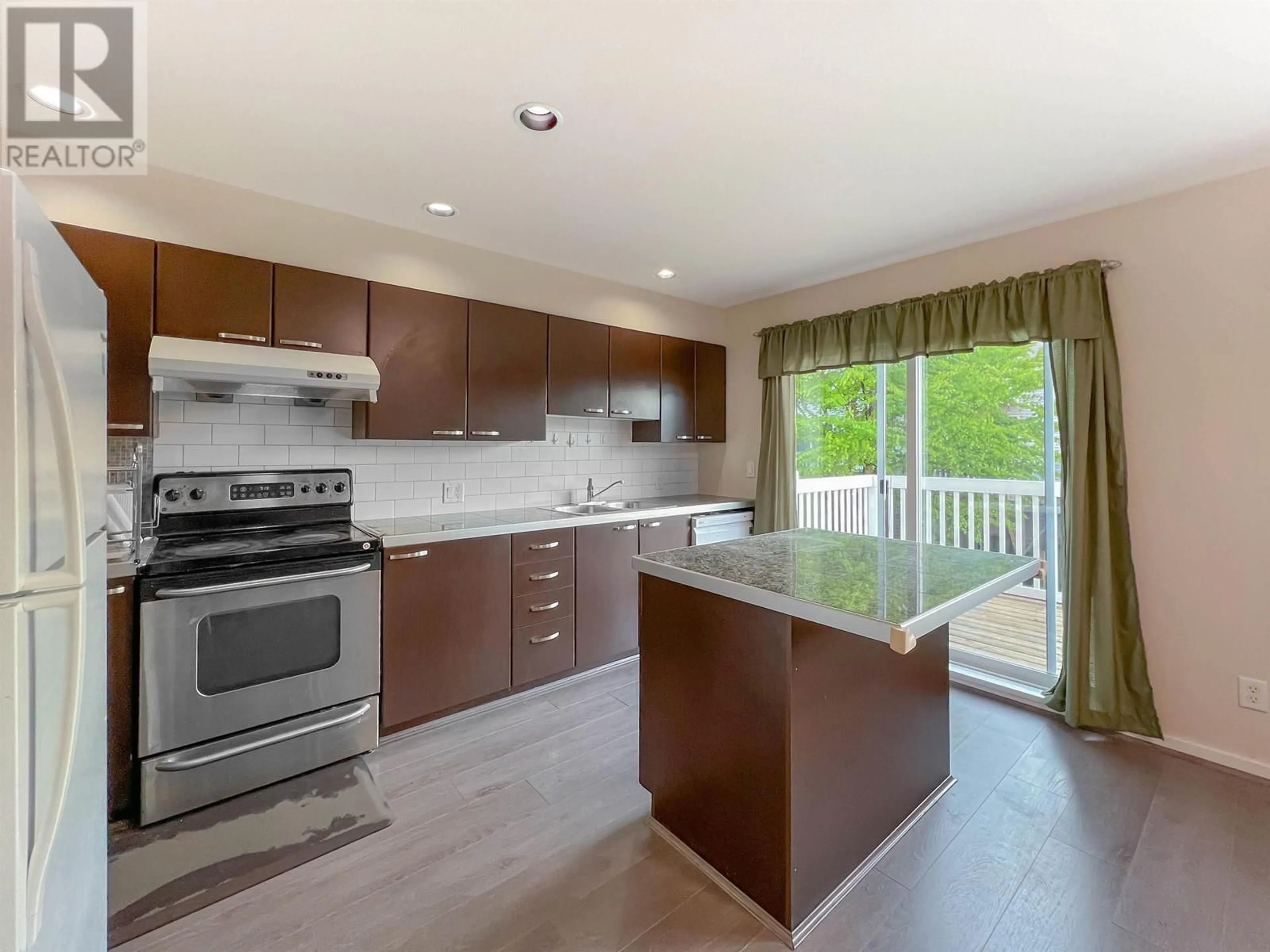 Open concept kitchen, unknown for 10 - 9533 GRANVILLE AVENUE, Richmond British Columbia V6Y1P9